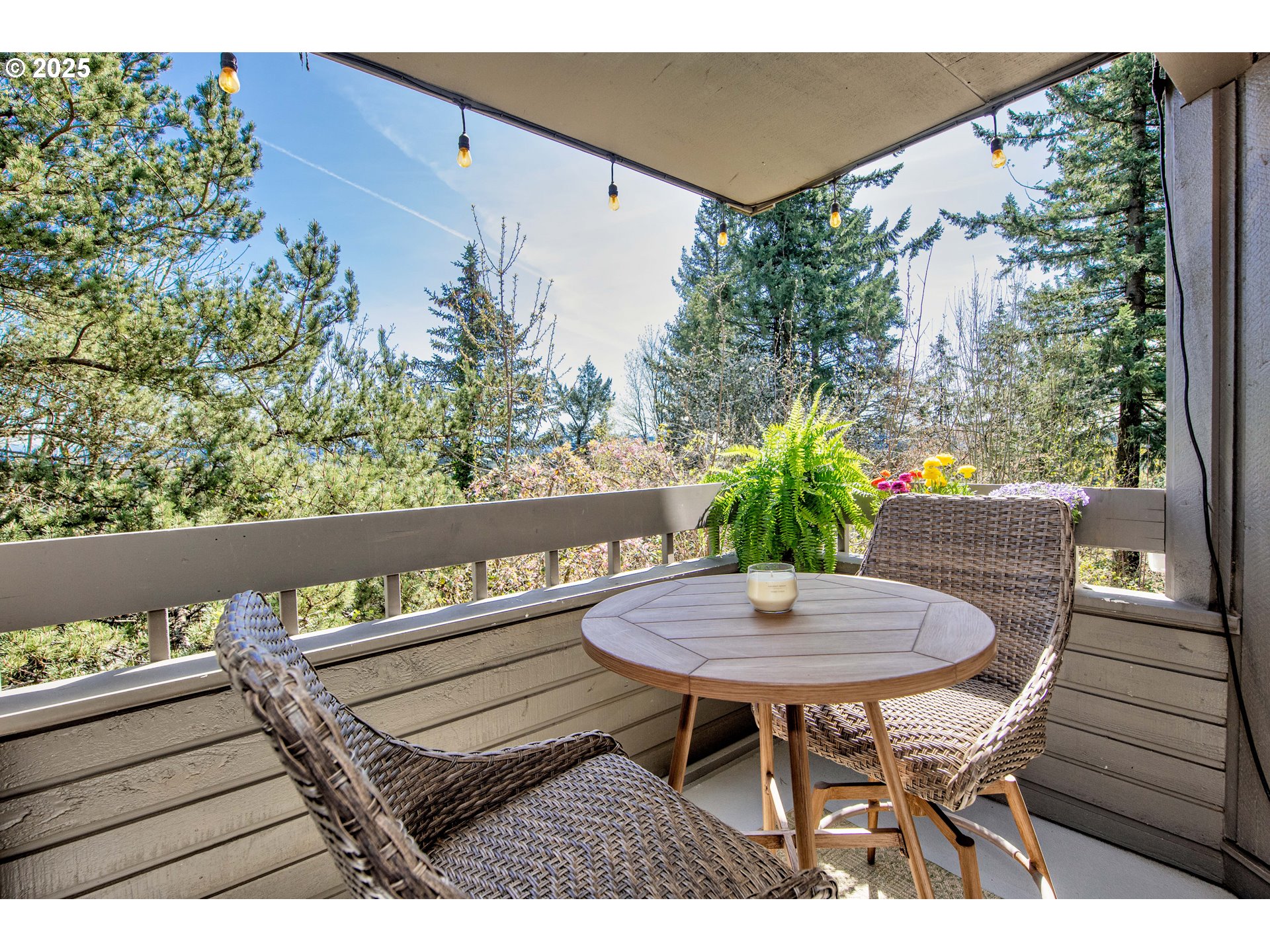 44 EAGLE CREST DR 24
