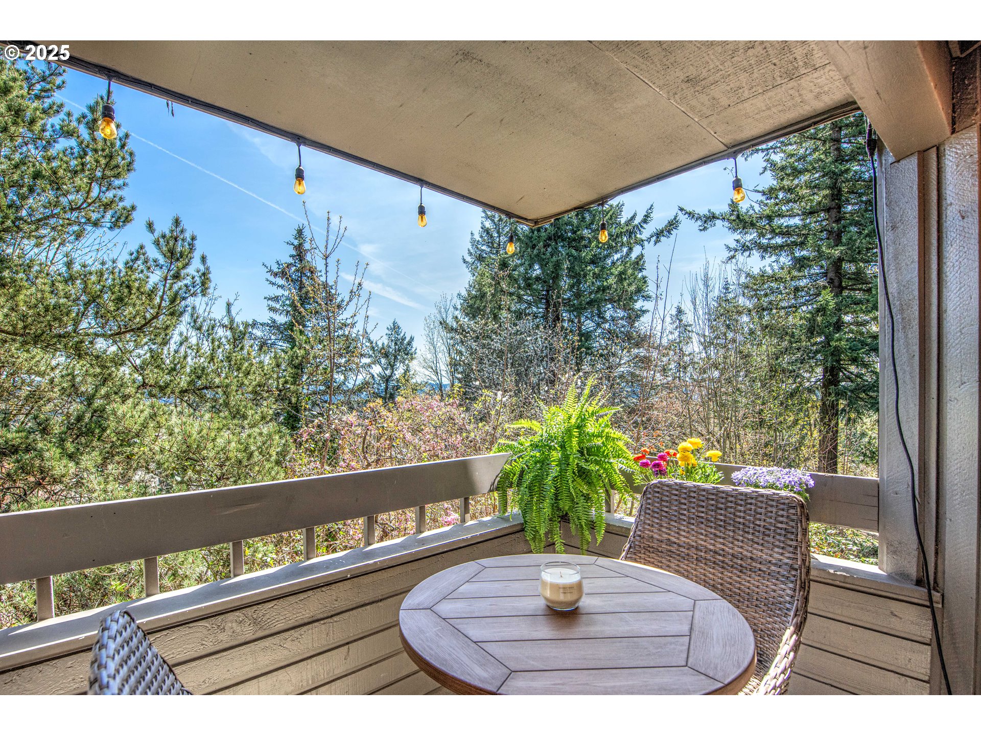 44 EAGLE CREST DR 24