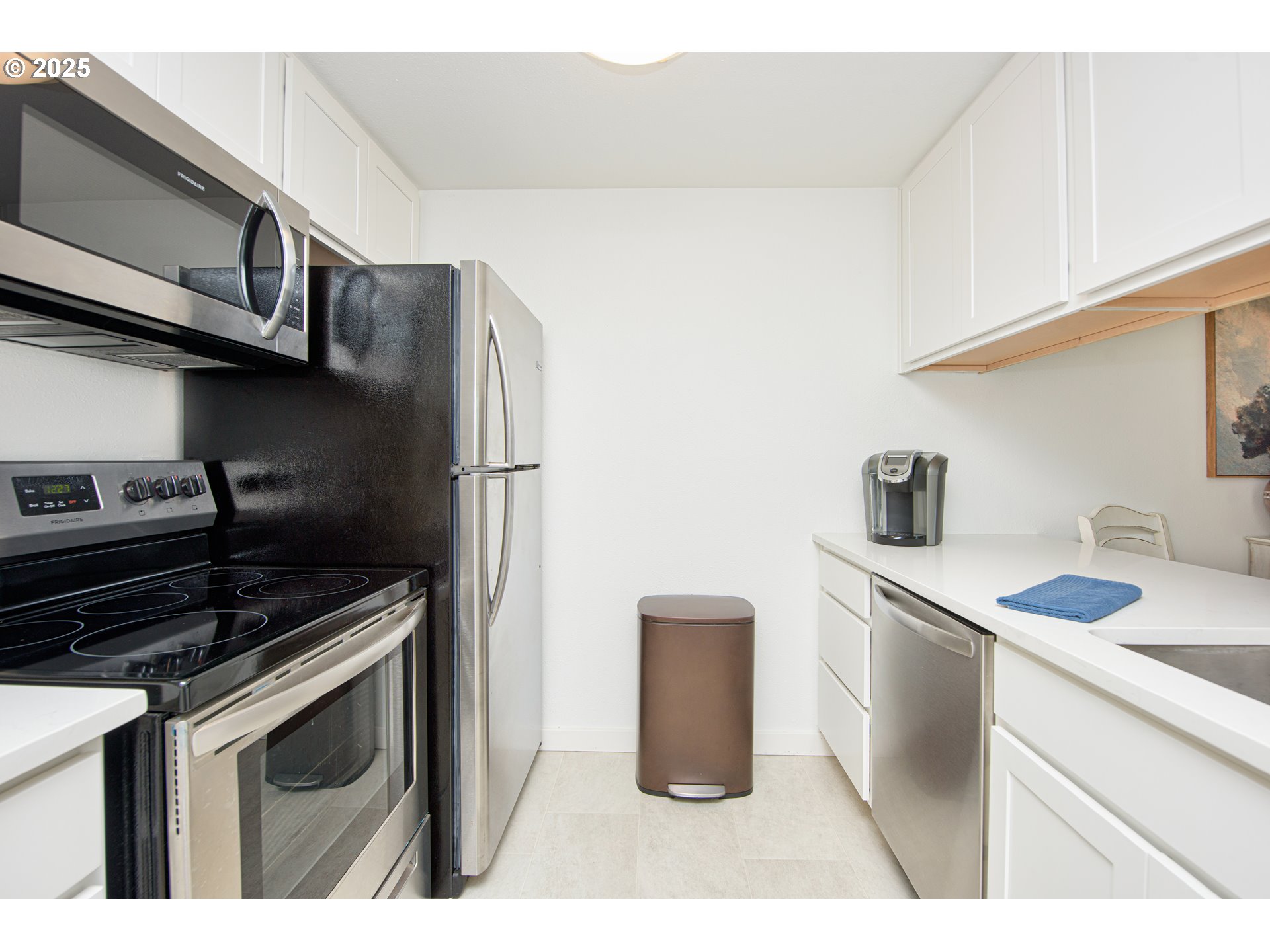44 EAGLE CREST DR 24