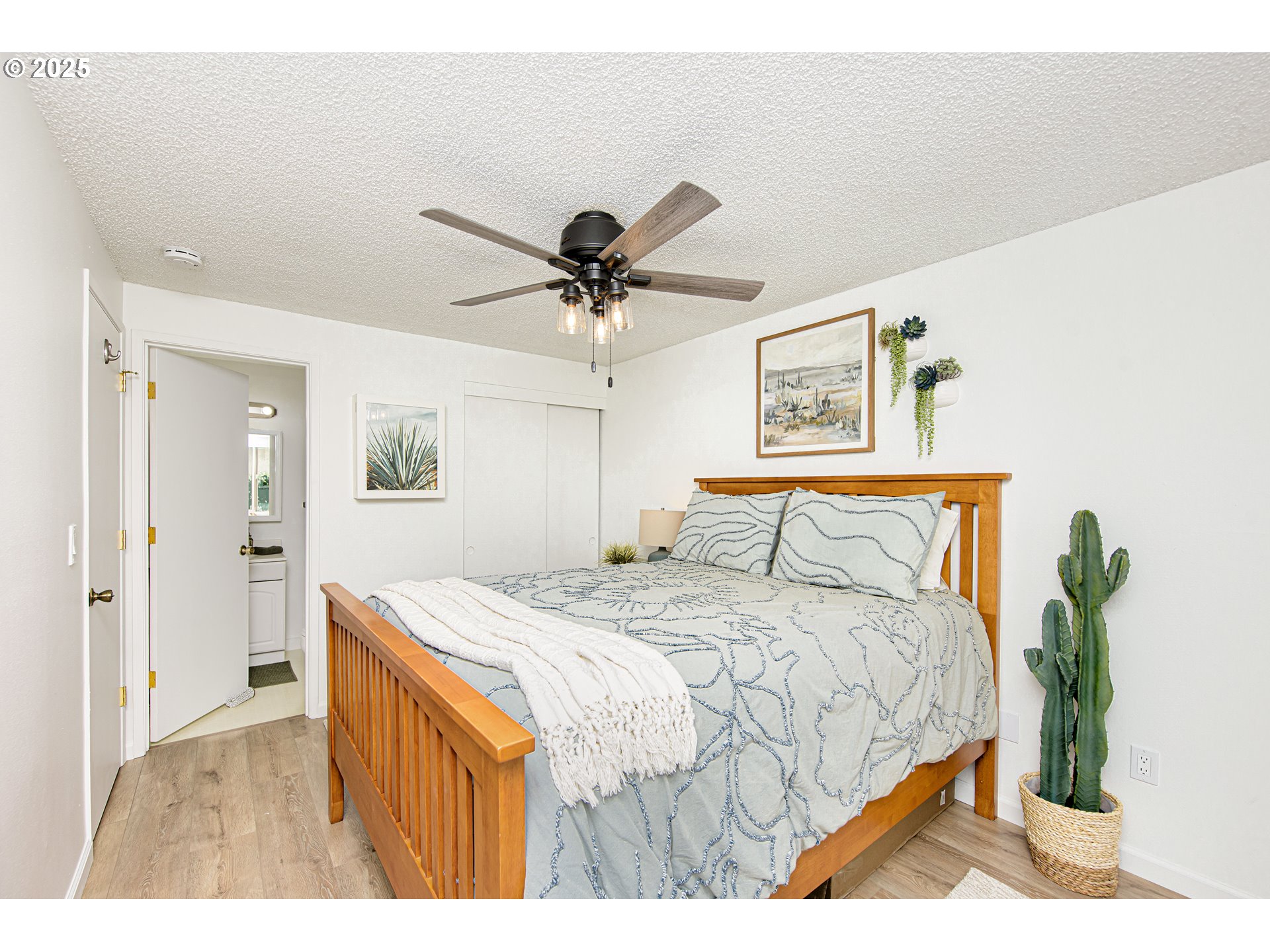 44 EAGLE CREST DR 24