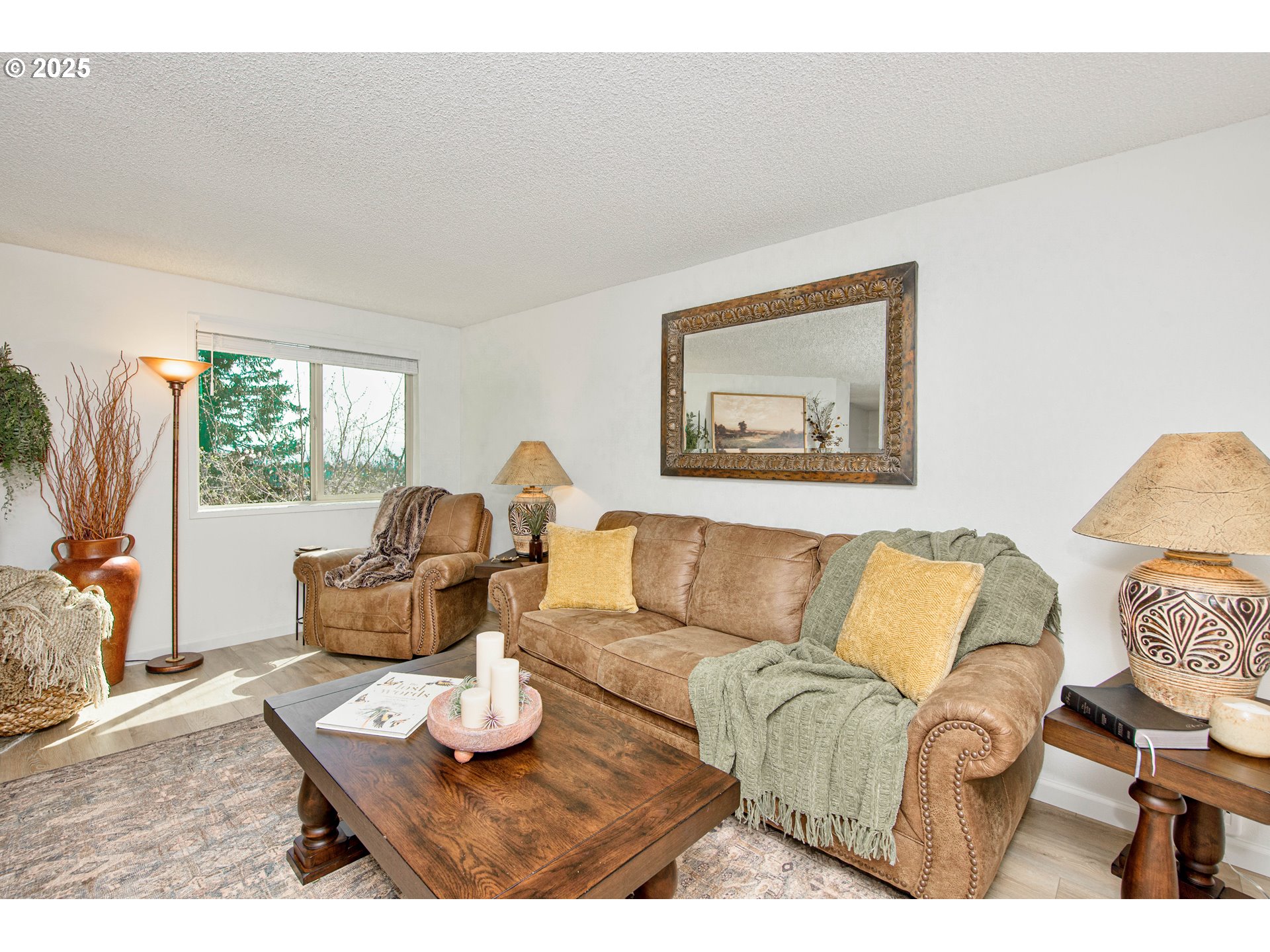44 EAGLE CREST DR 24