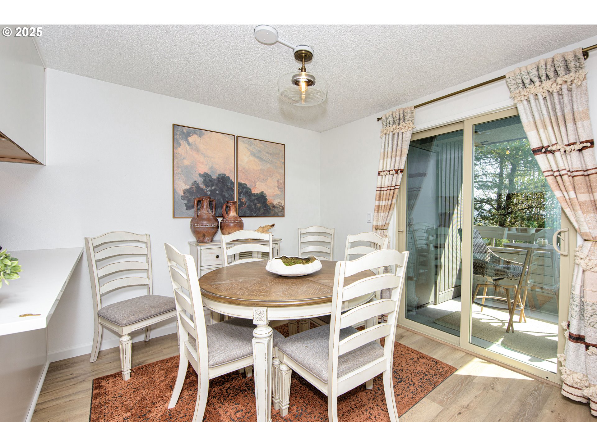 44 EAGLE CREST DR 24