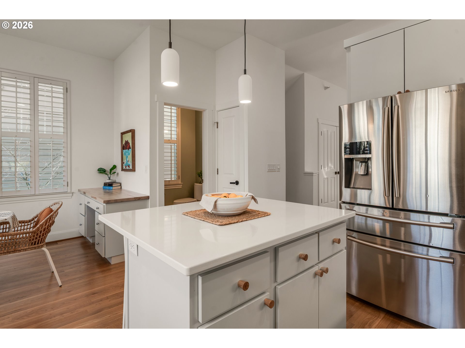 2357 NW QUIMBY ST 24