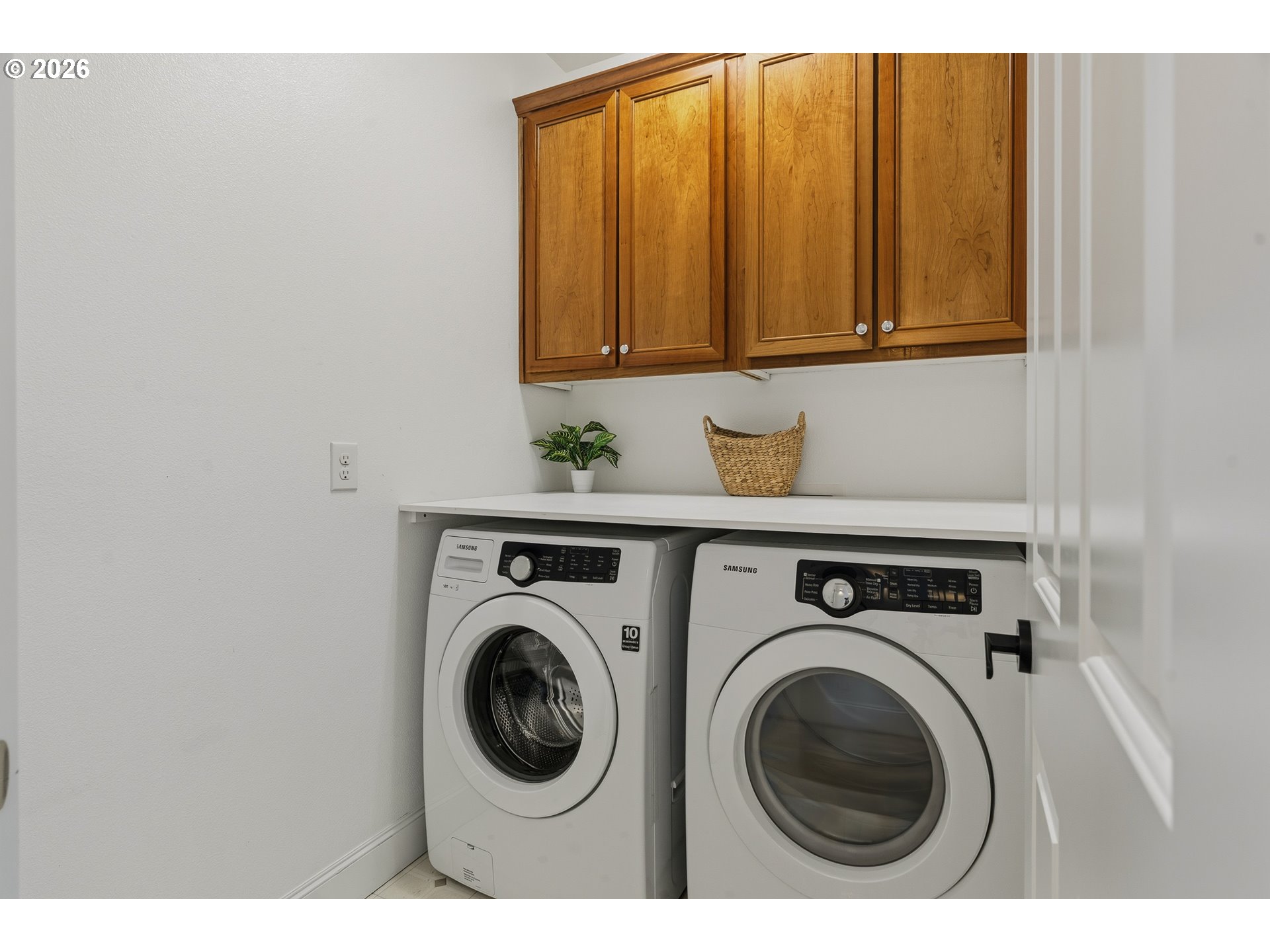 2357 NW QUIMBY ST 24