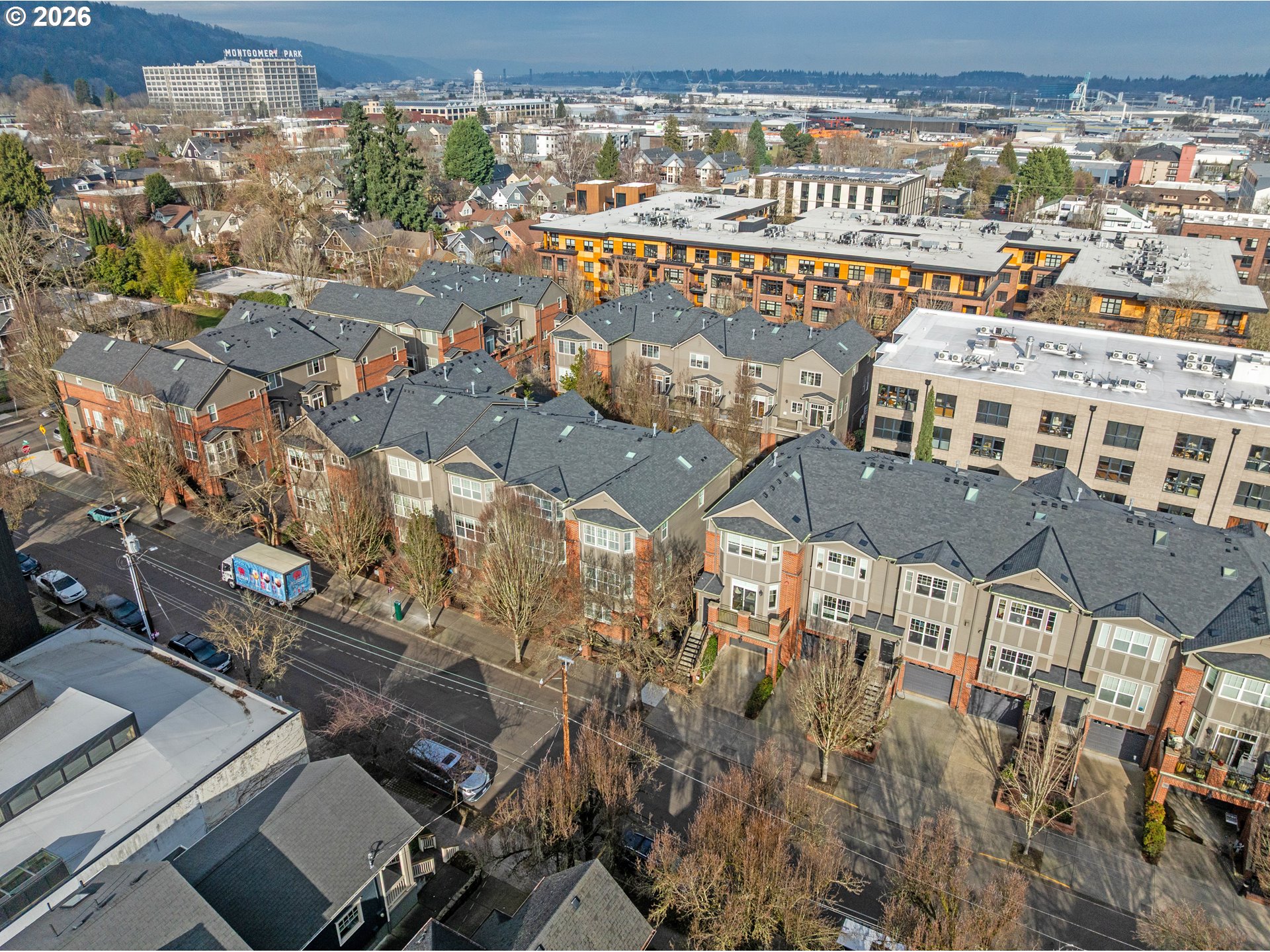 2357 NW QUIMBY ST 24