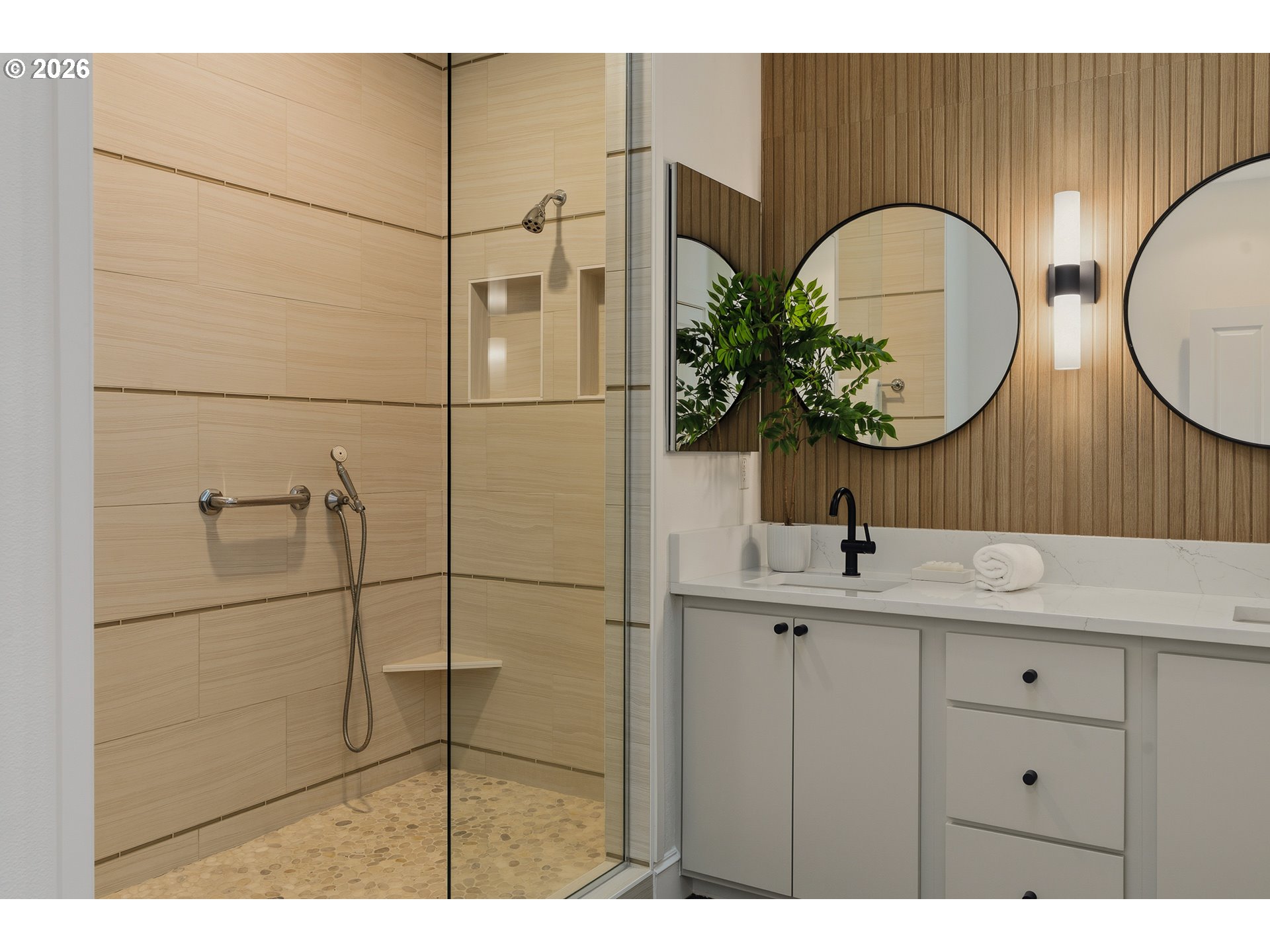 2357 NW QUIMBY ST 24