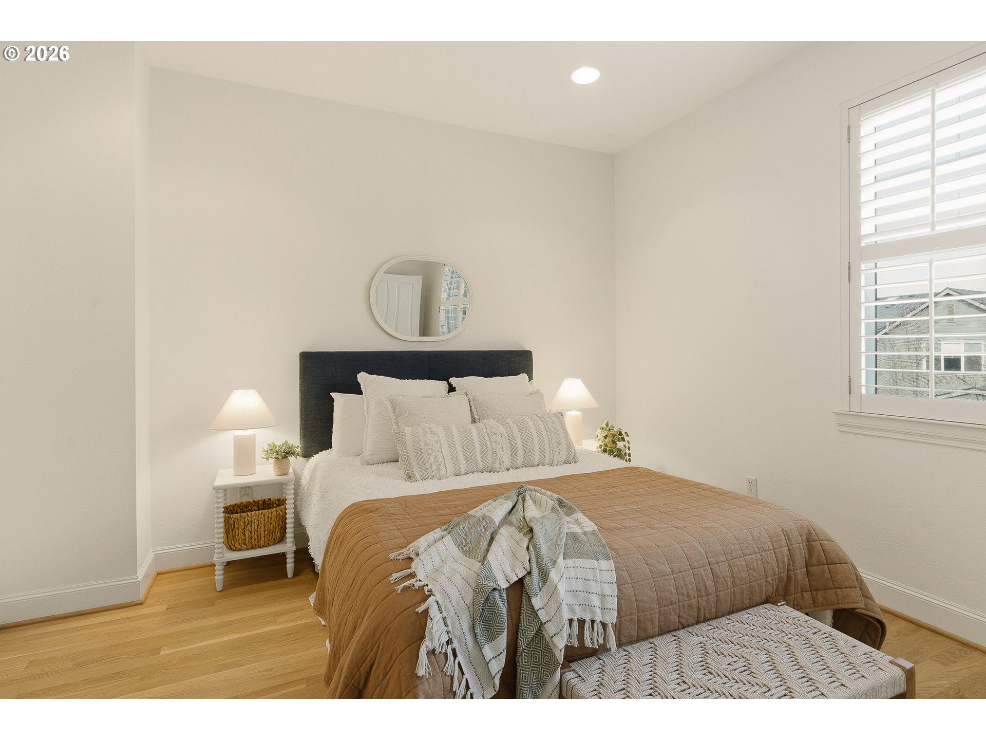 2357 NW QUIMBY ST 24