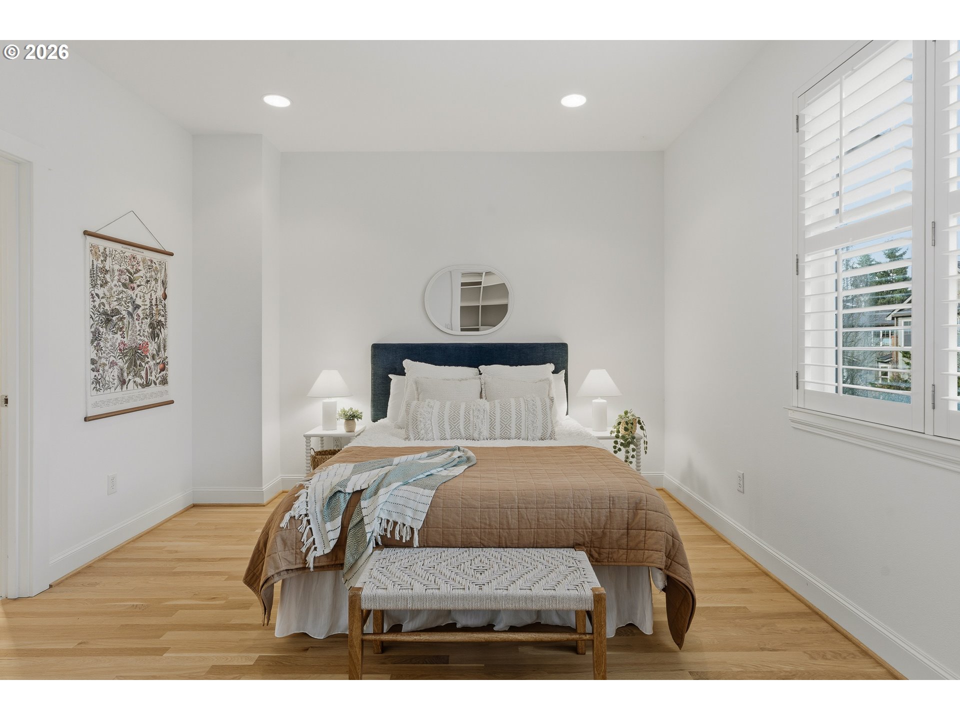 2357 NW QUIMBY ST 24