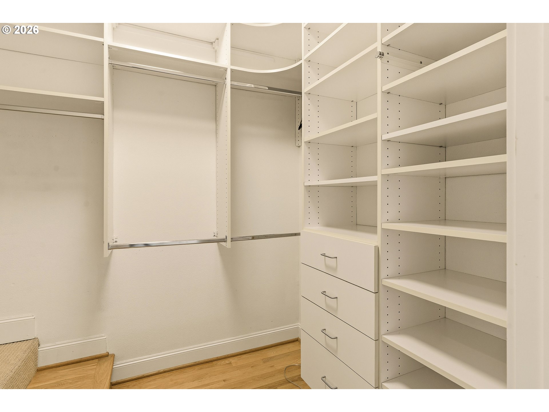 2357 NW QUIMBY ST 24