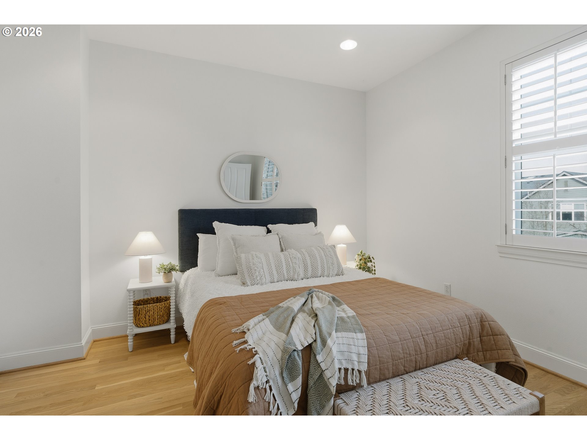 2357 NW QUIMBY ST 24