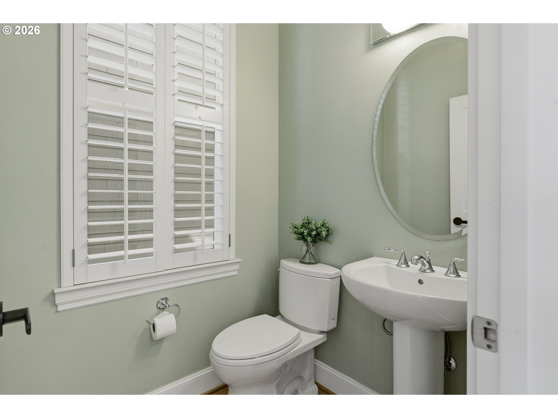 2357 NW QUIMBY ST 24