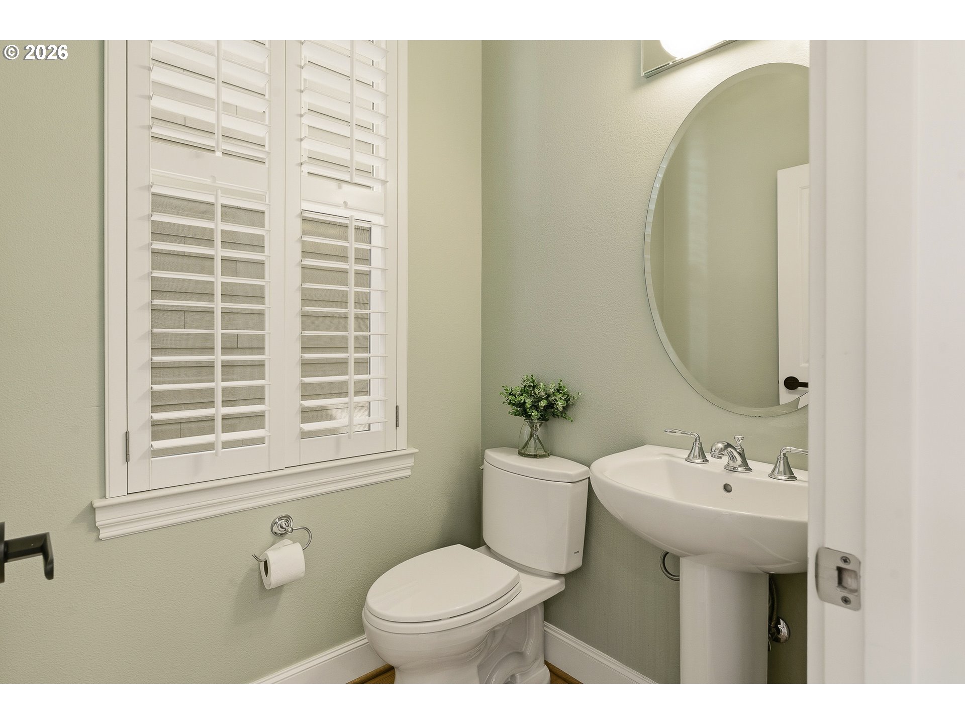 2357 NW QUIMBY ST 24