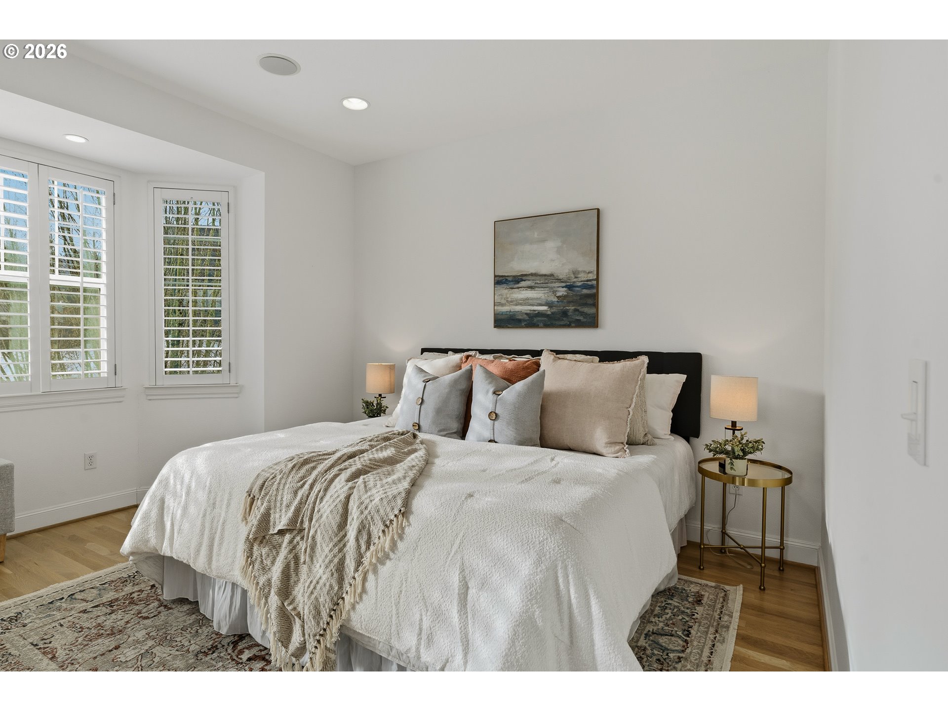 2357 NW QUIMBY ST 24