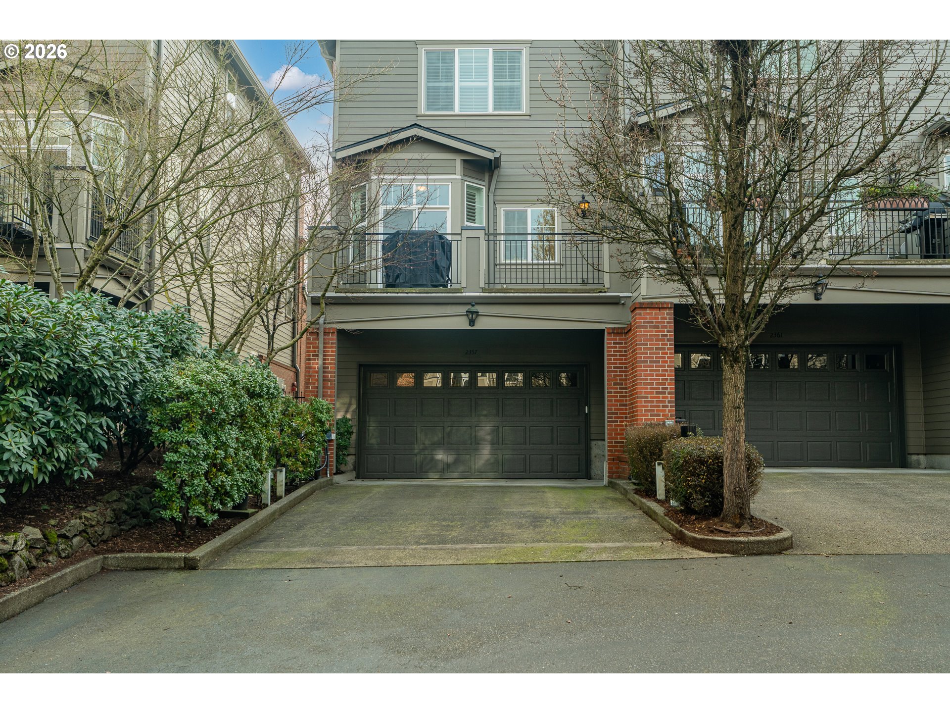 2357 NW QUIMBY ST 24