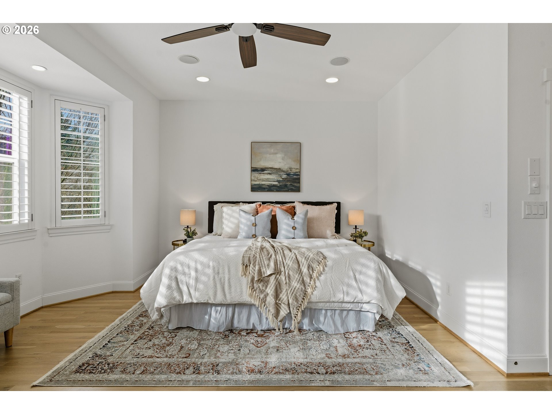 2357 NW QUIMBY ST 24