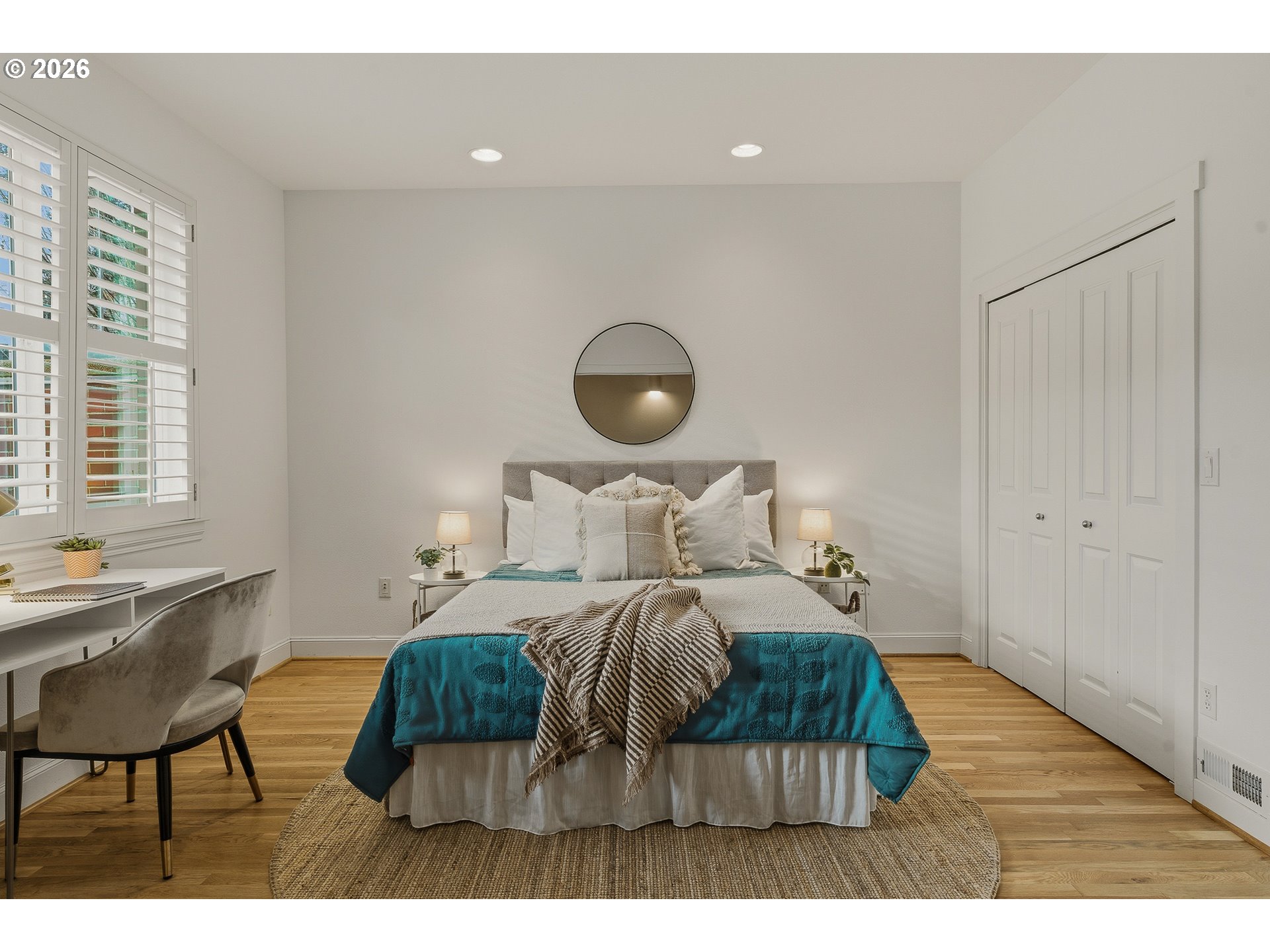 2357 NW QUIMBY ST 24