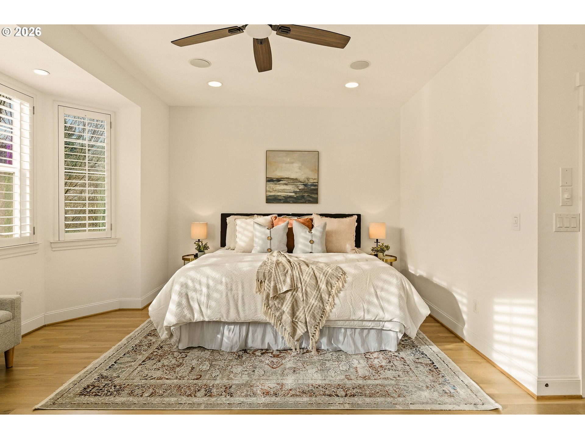 2357 NW QUIMBY ST 24