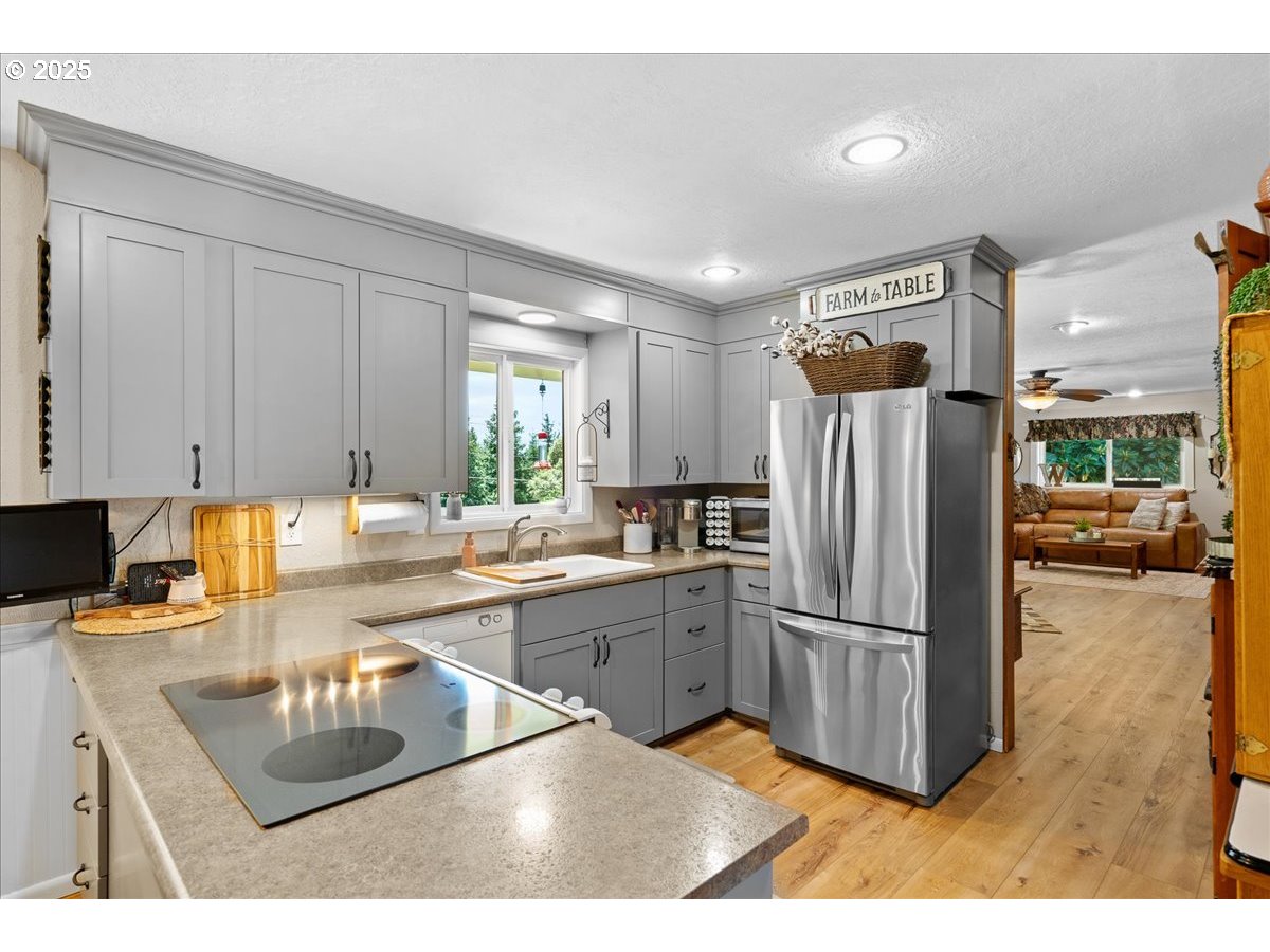 29555 S BEAVERCREEK RD