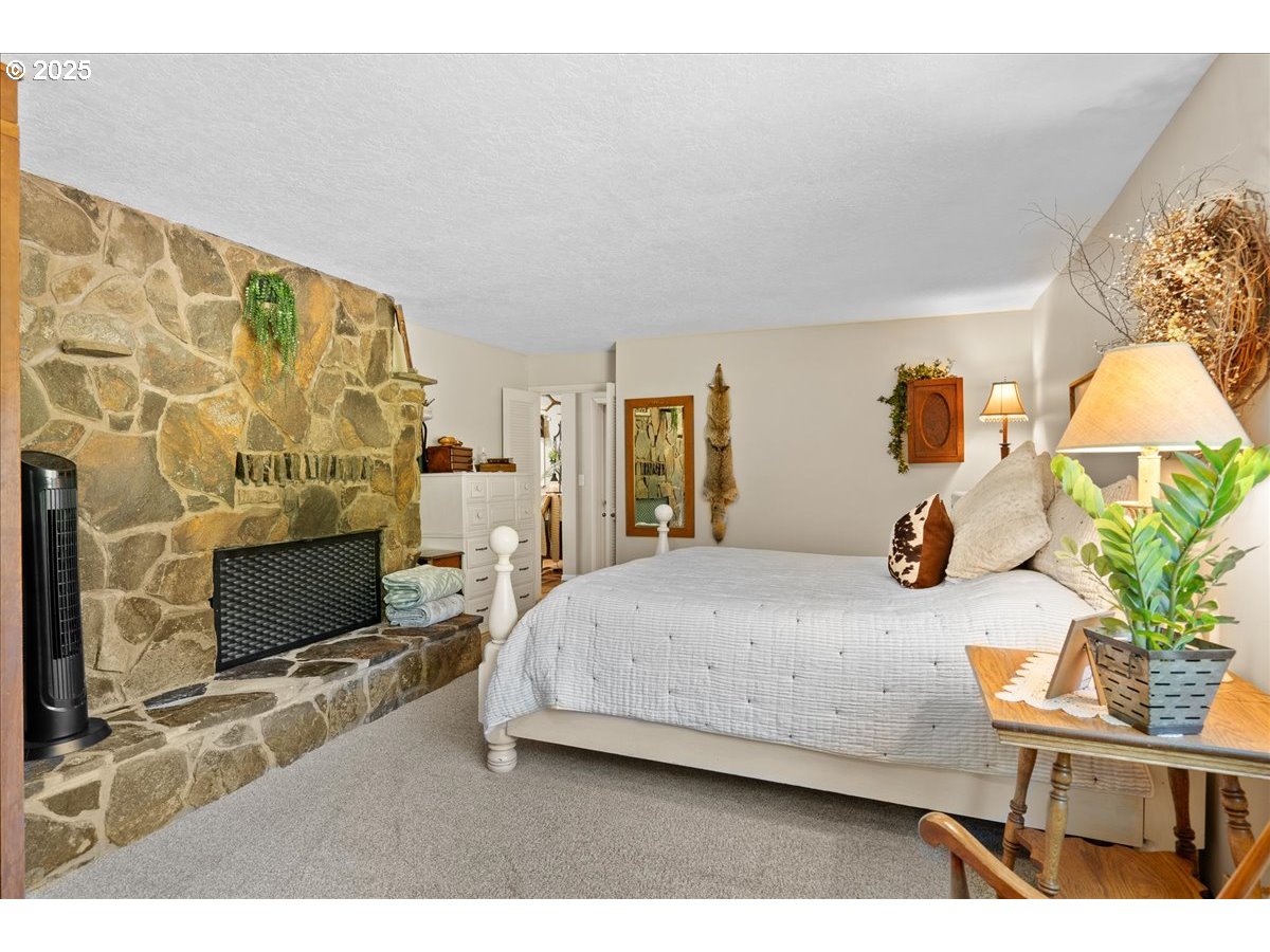 29555 S BEAVERCREEK RD