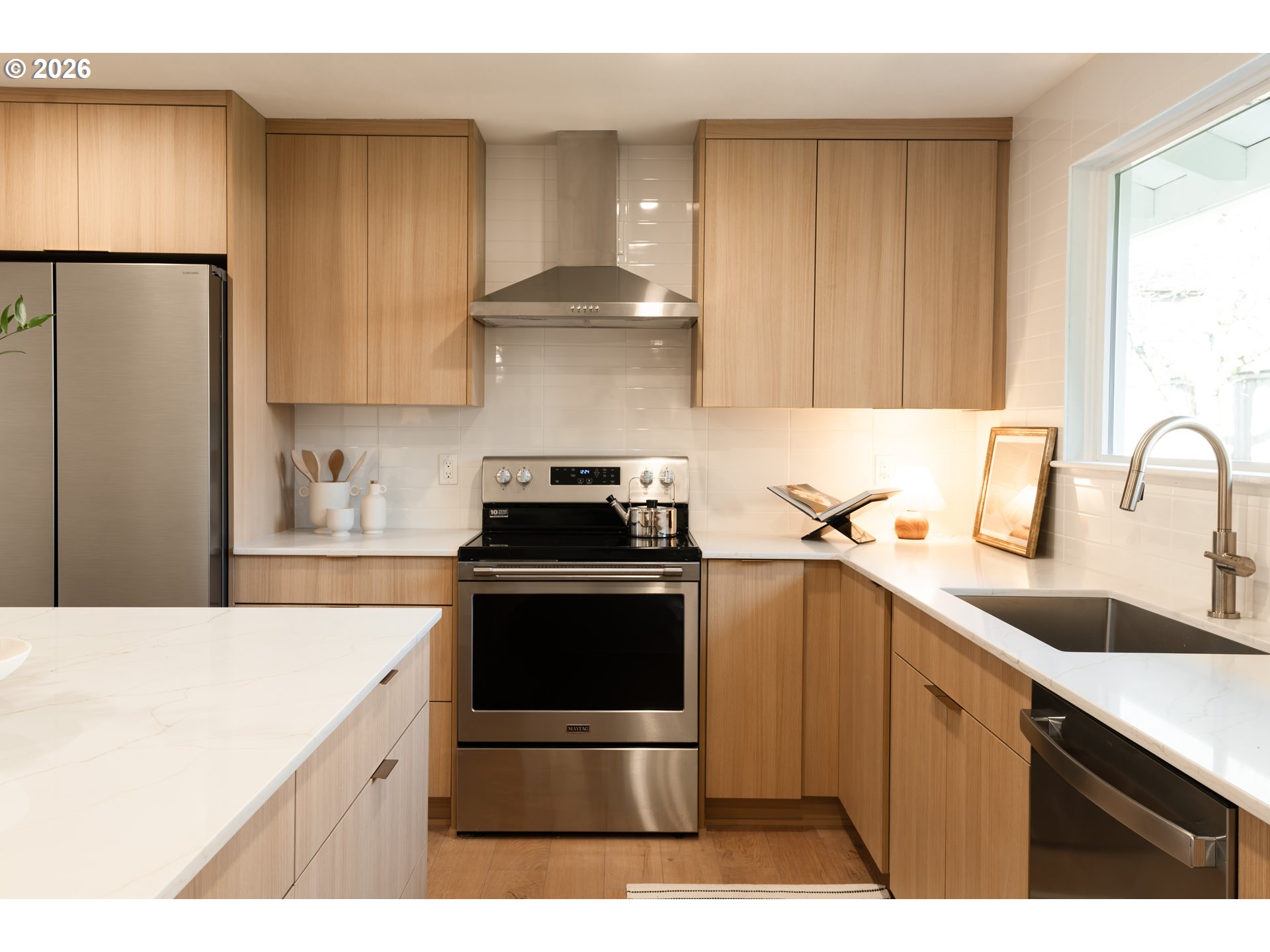 2573 SE MEADOW LARK DR