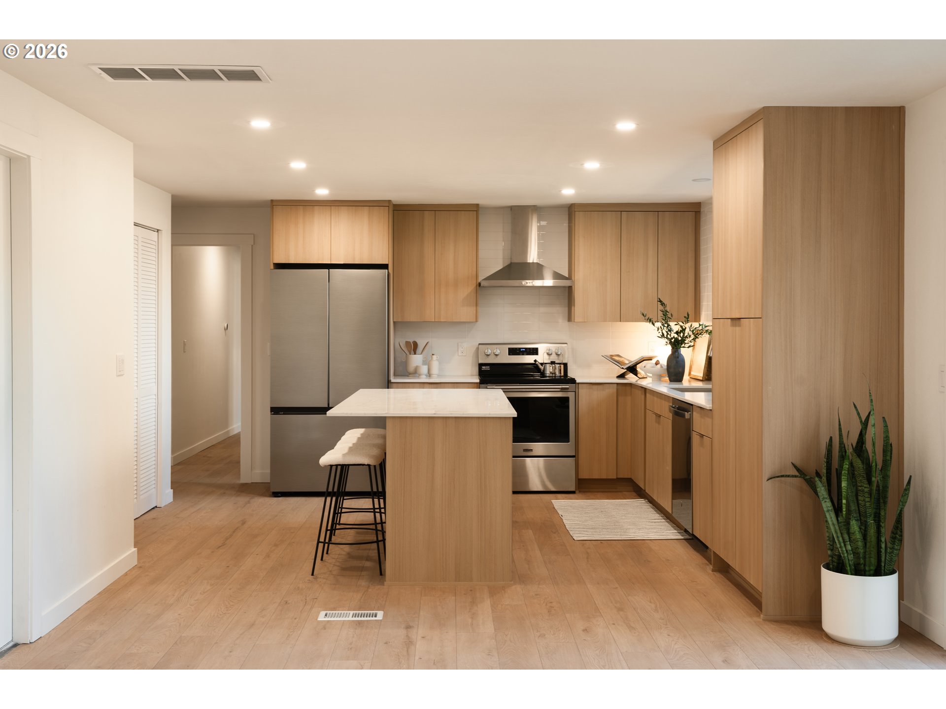 2573 SE MEADOW LARK DR