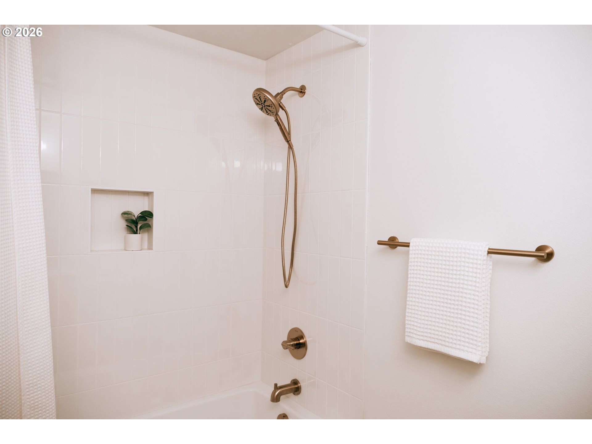 2573 SE MEADOW LARK DR