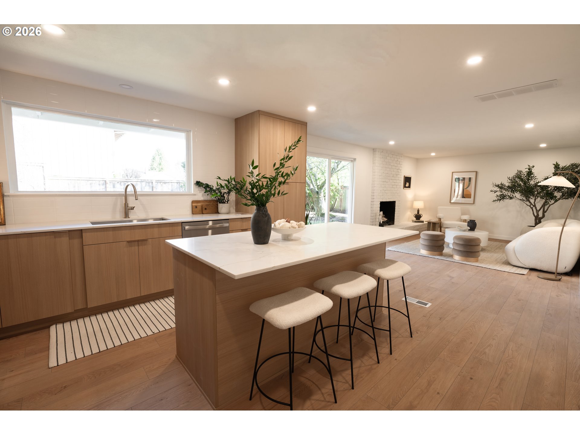 2573 SE MEADOW LARK DR