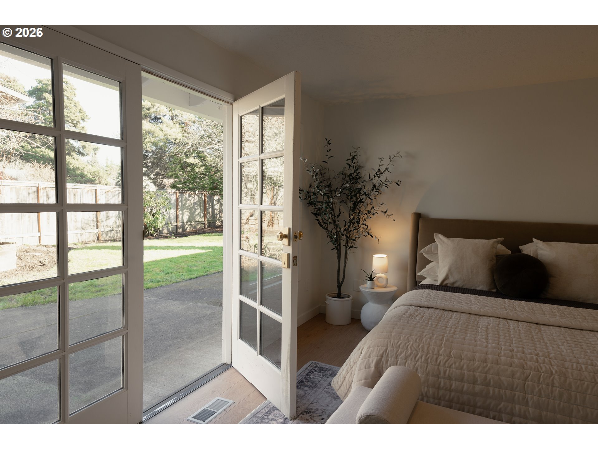 2573 SE MEADOW LARK DR