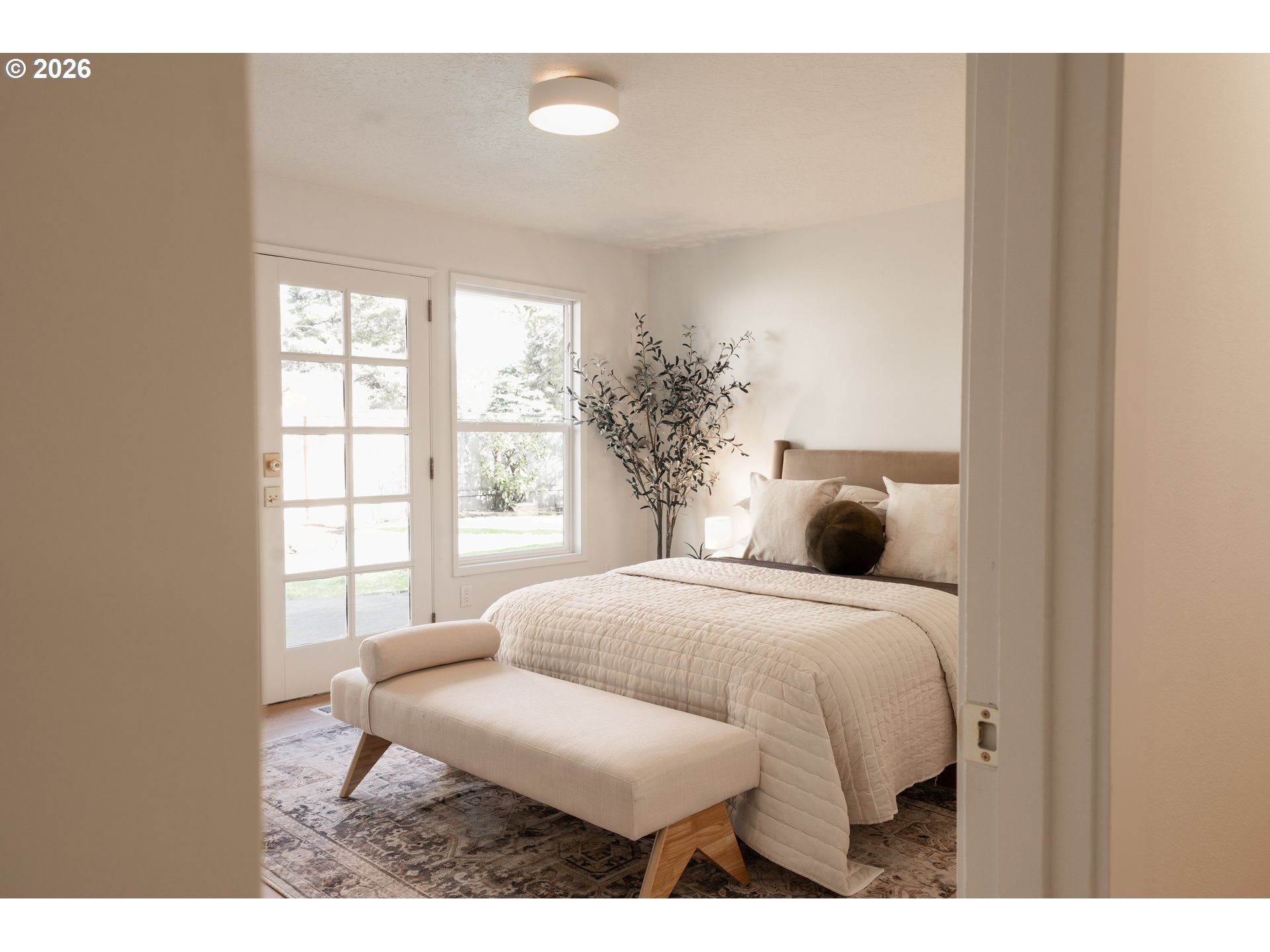 2573 SE MEADOW LARK DR