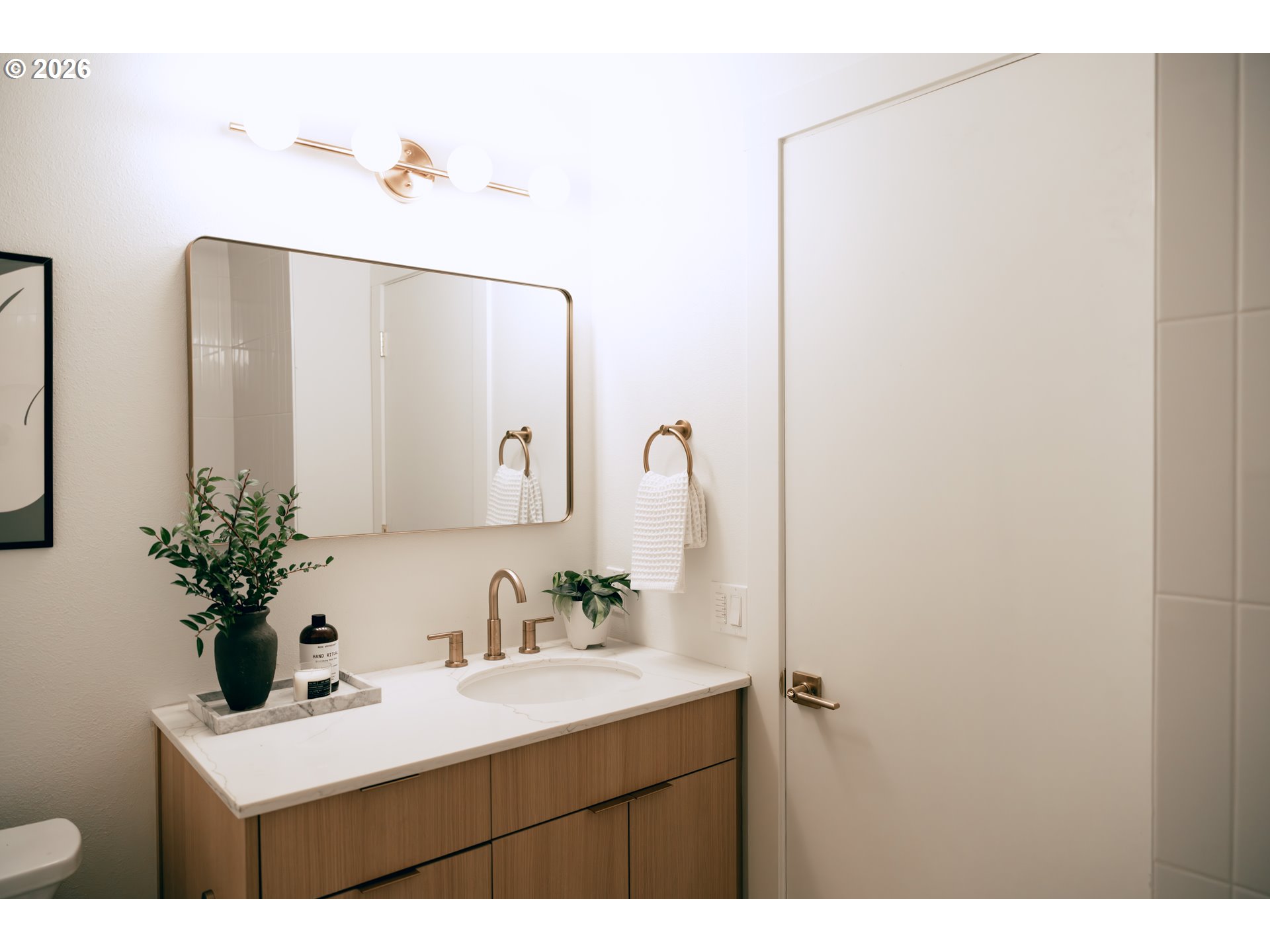 2573 SE MEADOW LARK DR