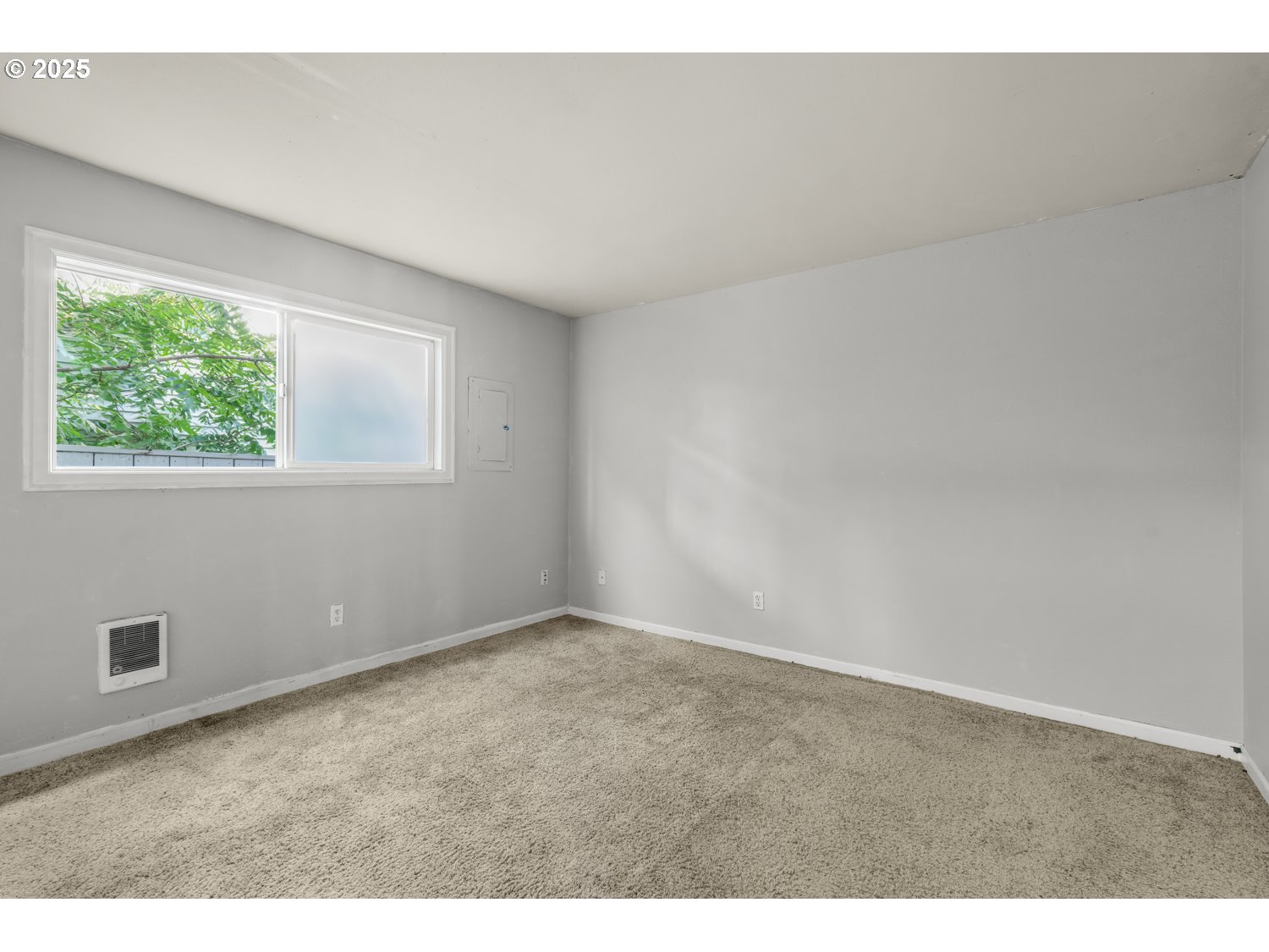 7007 N BURLINGTON AVE 10