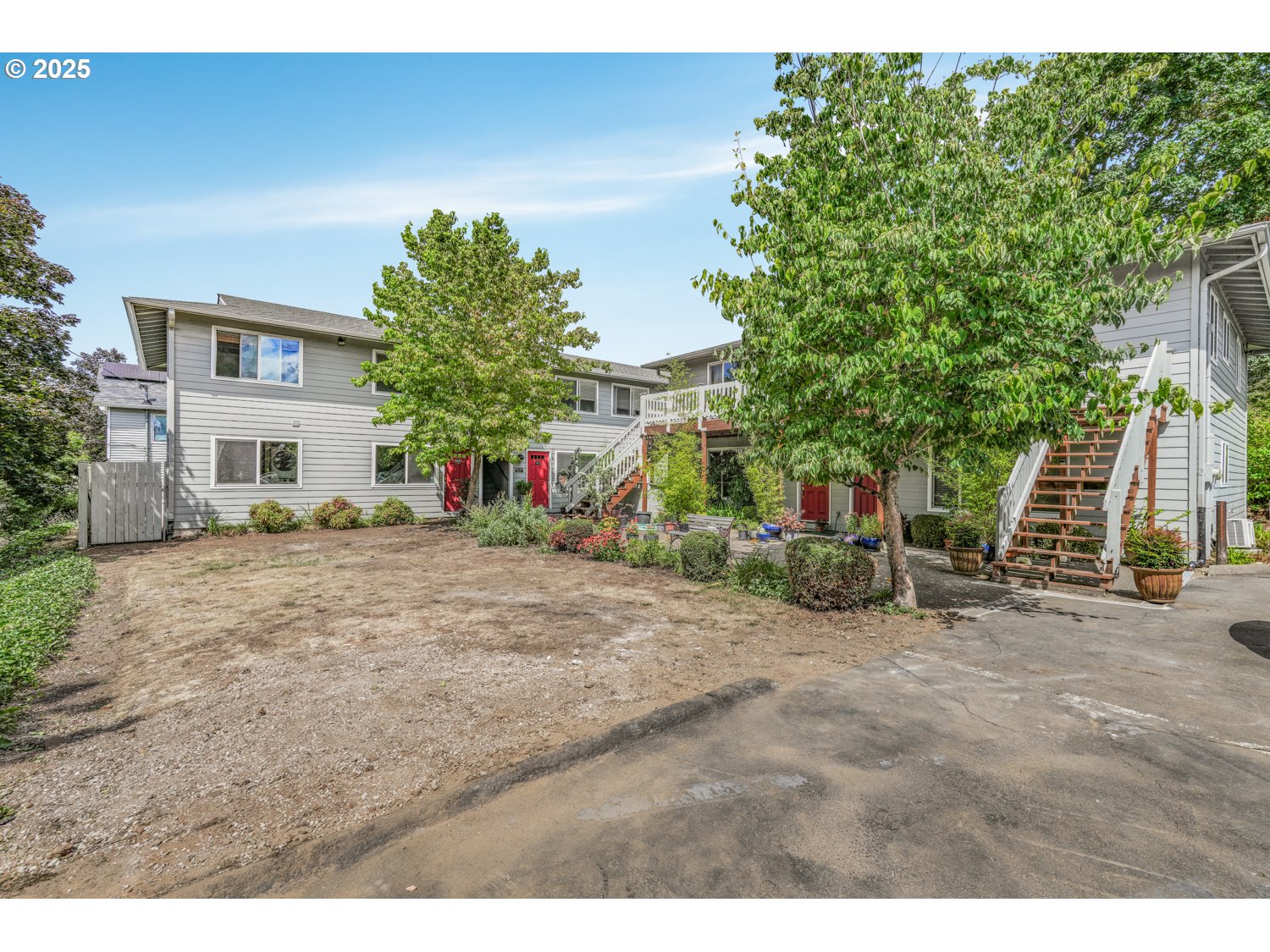 7007 N BURLINGTON AVE 10