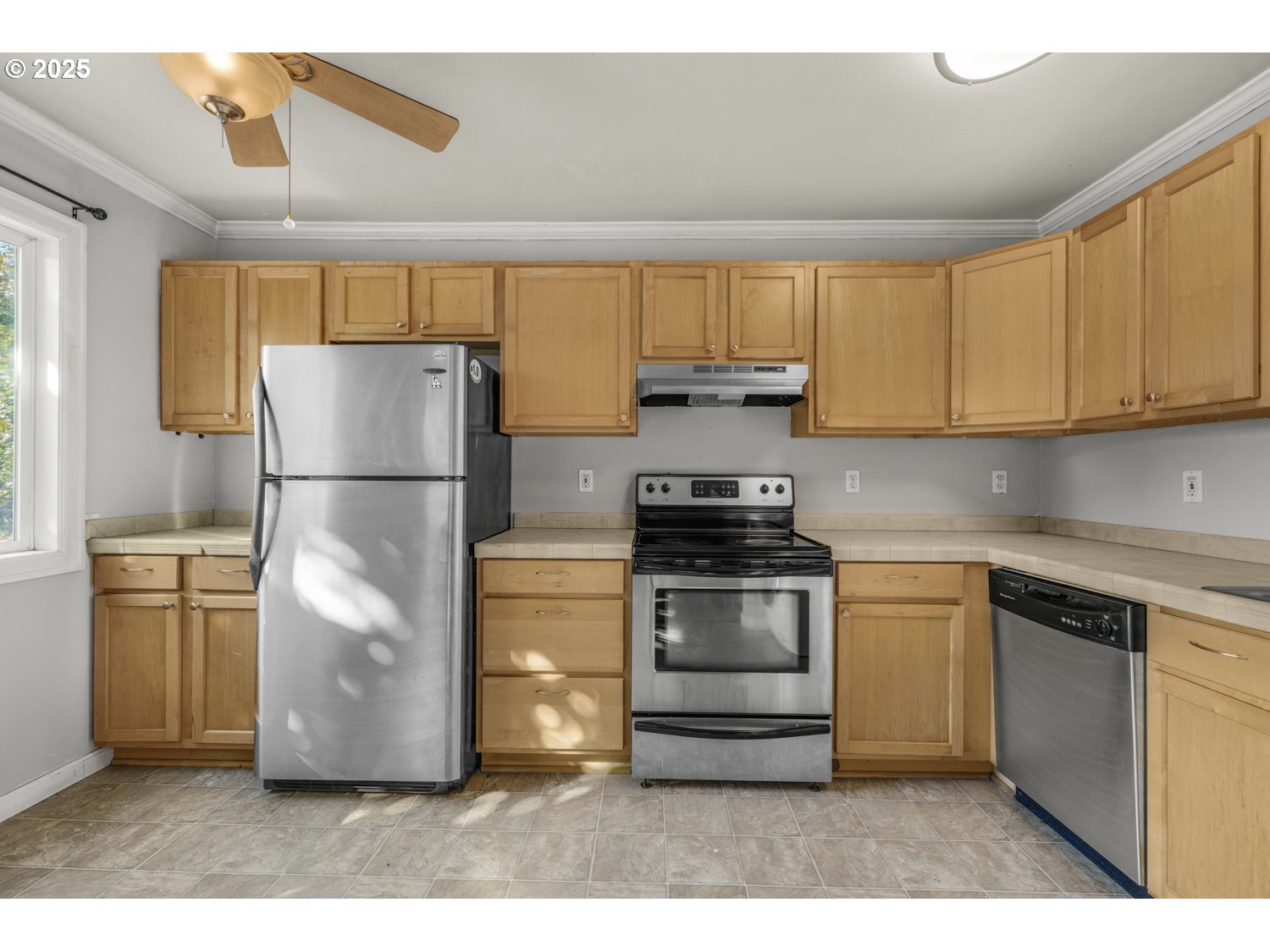 7007 N BURLINGTON AVE 10