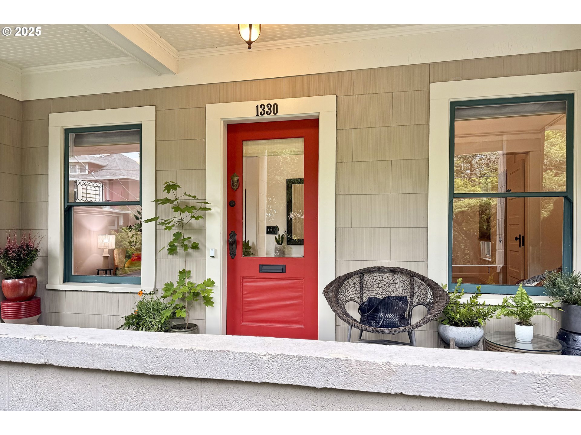 1330 SE 14TH AVE SE