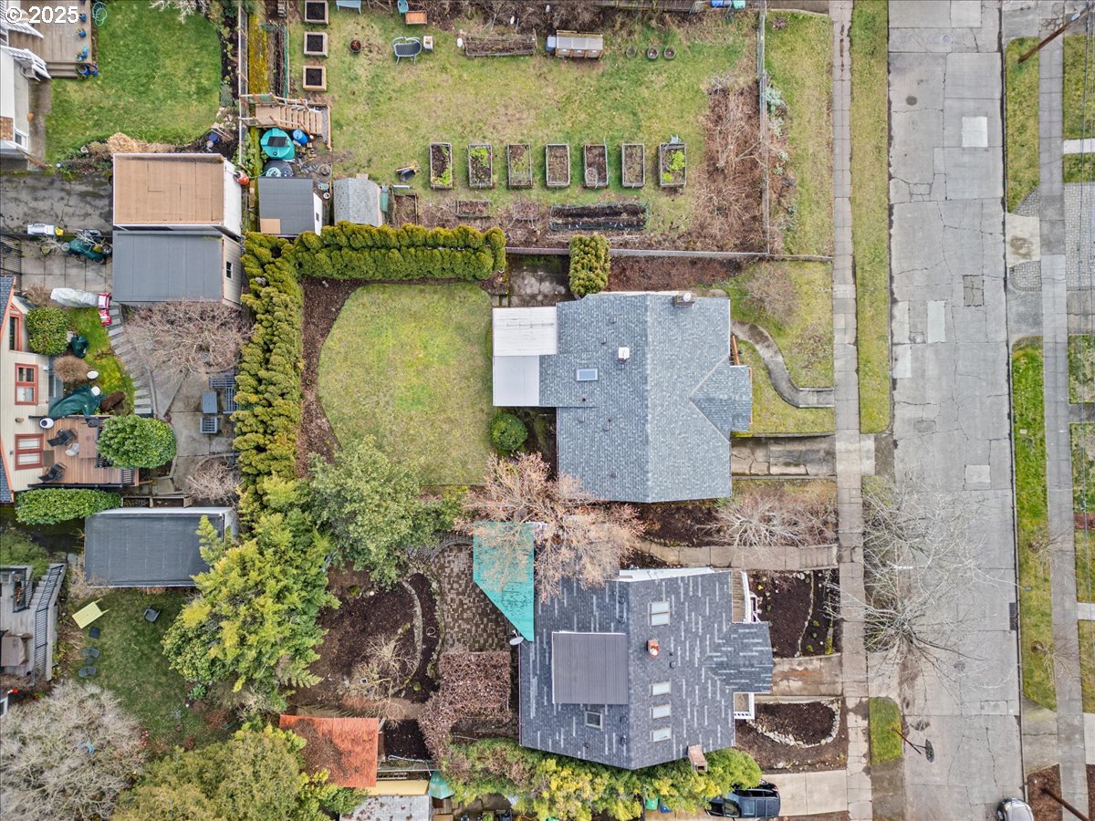 1806 SE 55TH AVE