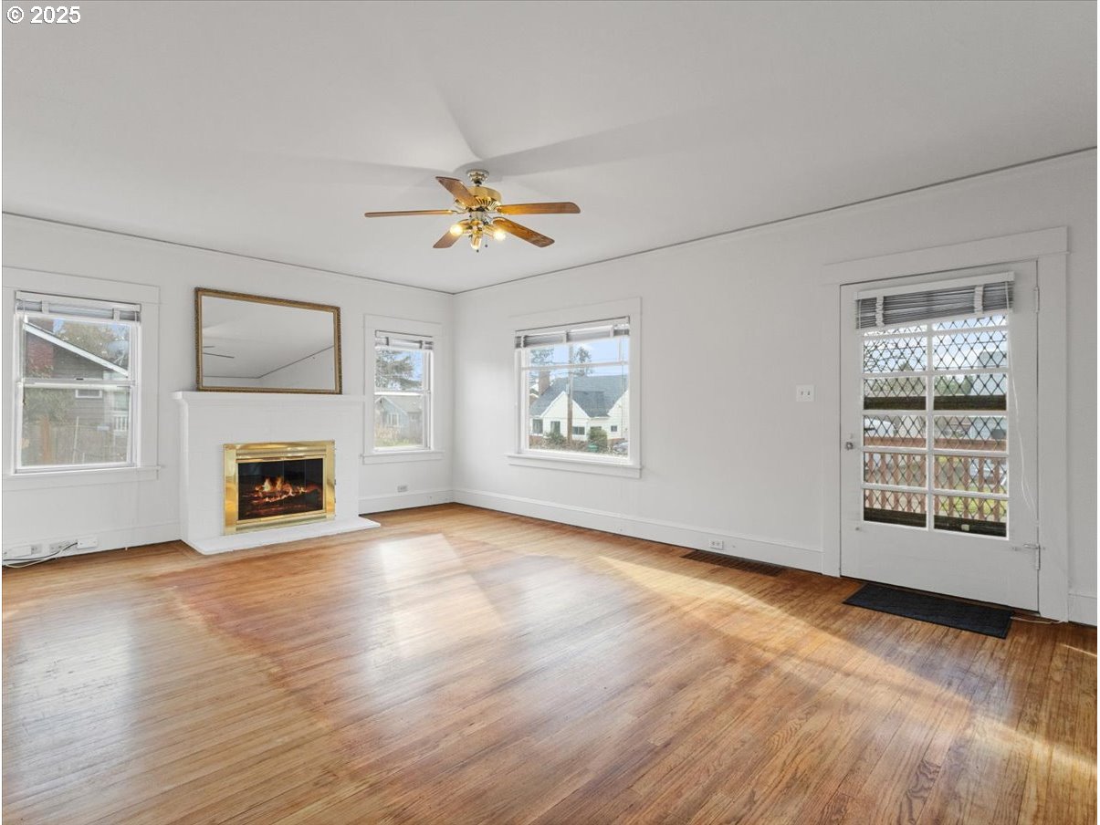 1806 SE 55TH AVE