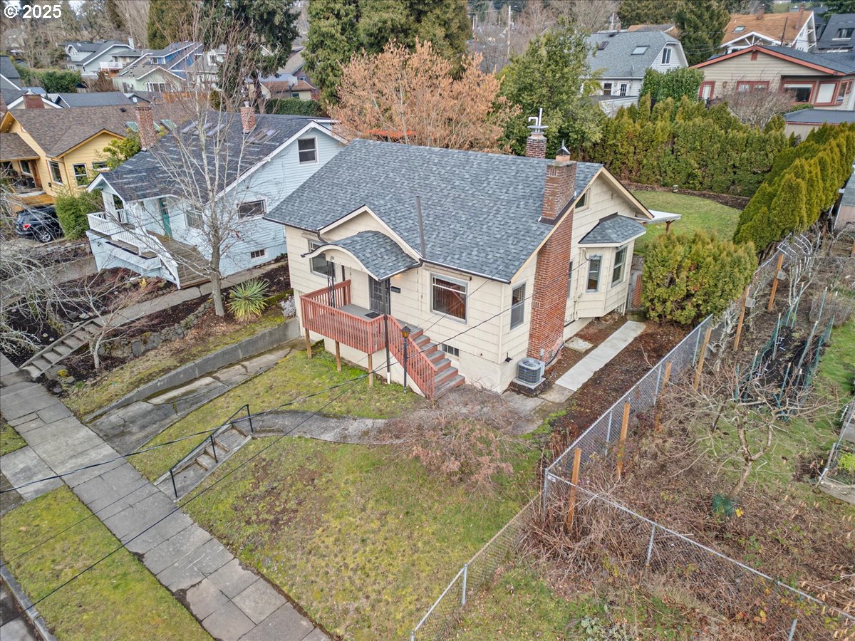 1806 SE 55TH AVE