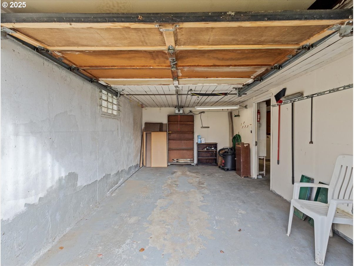 1806 SE 55TH AVE