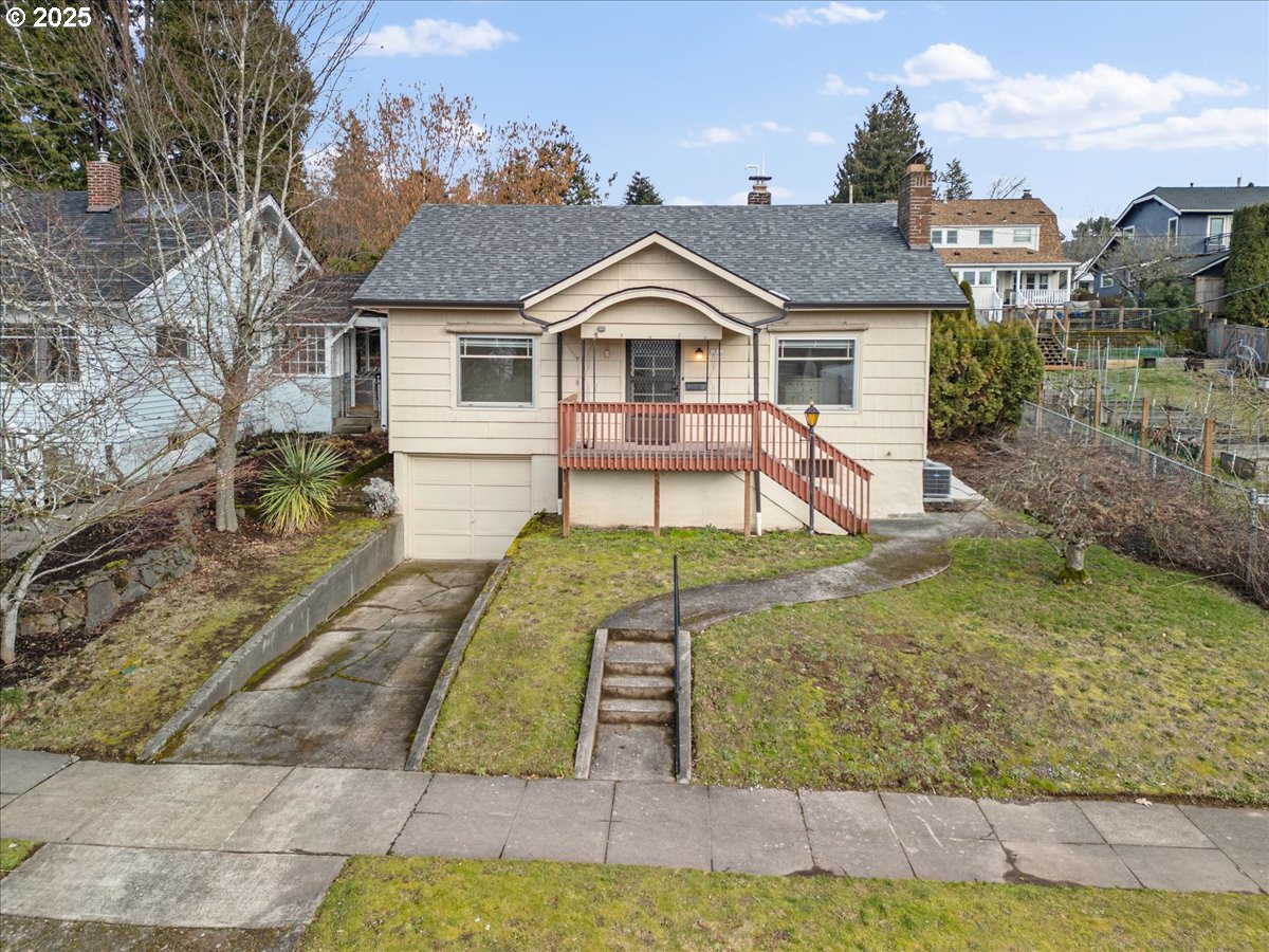 1806 SE 55TH AVE