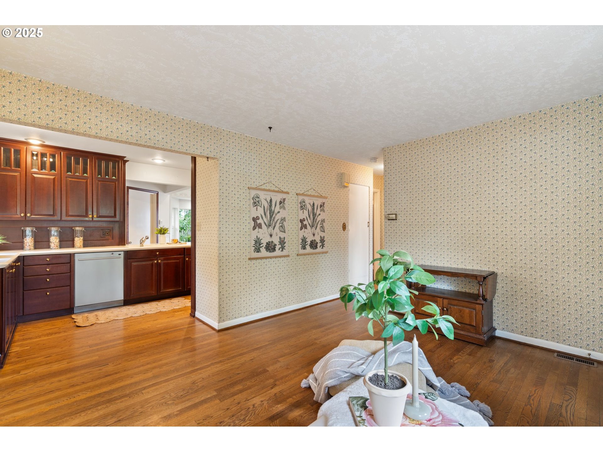 1614 NE 120TH AVE