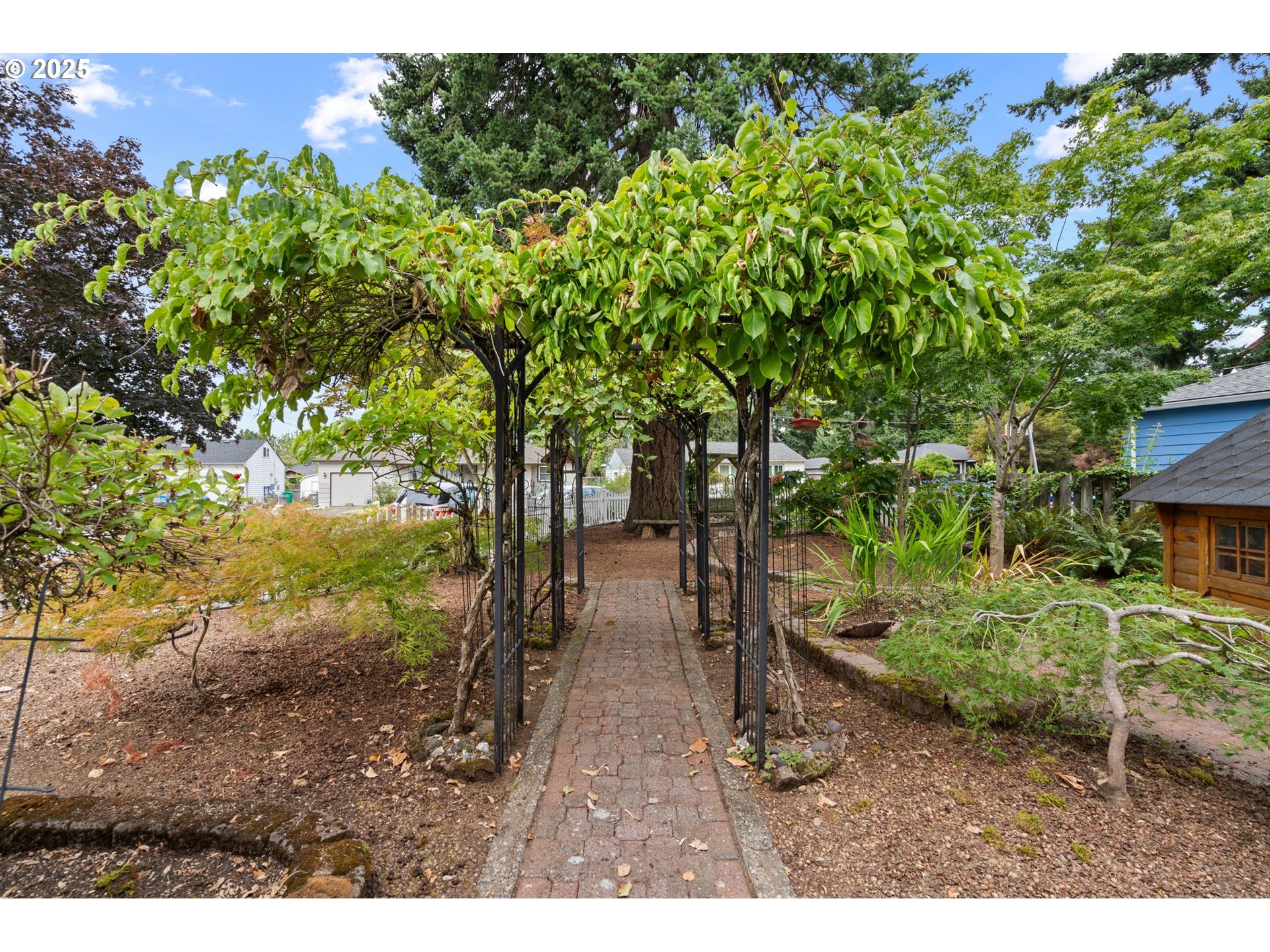 1614 NE 120TH AVE