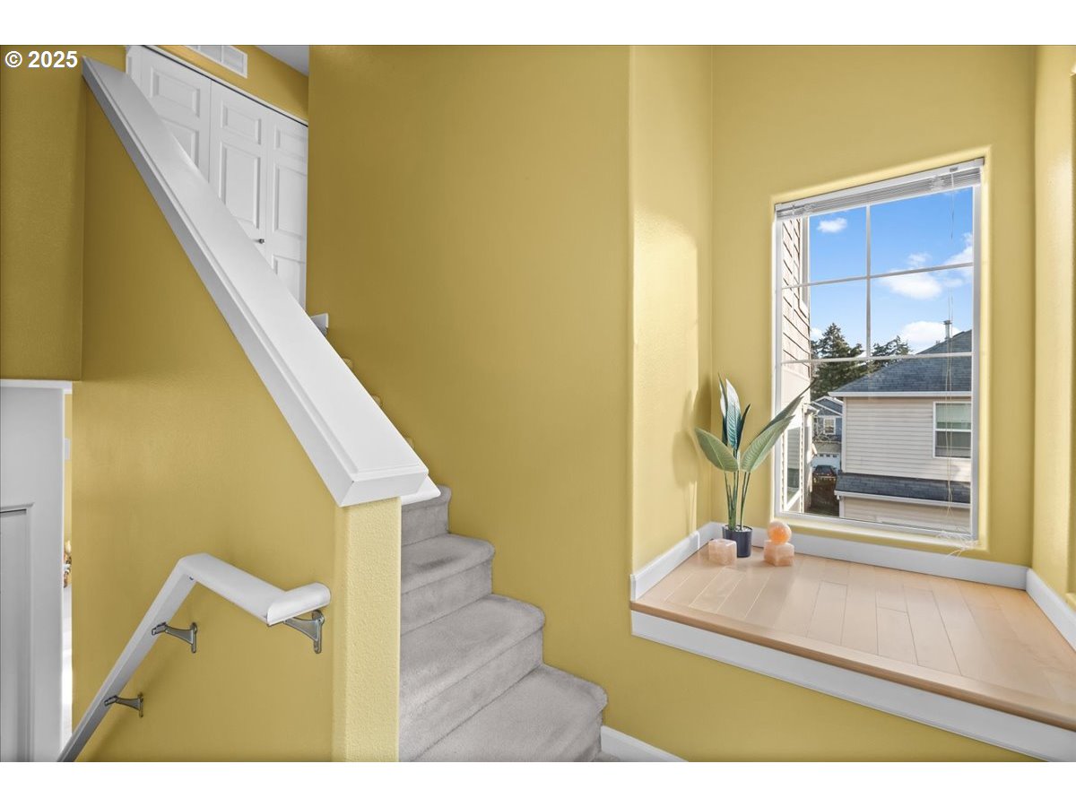 10360 NE SNOQUALMIE ST