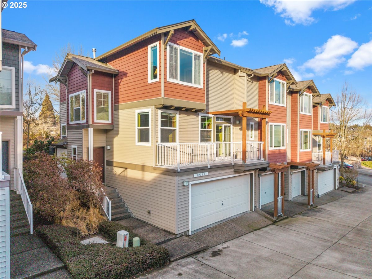 10360 NE SNOQUALMIE ST