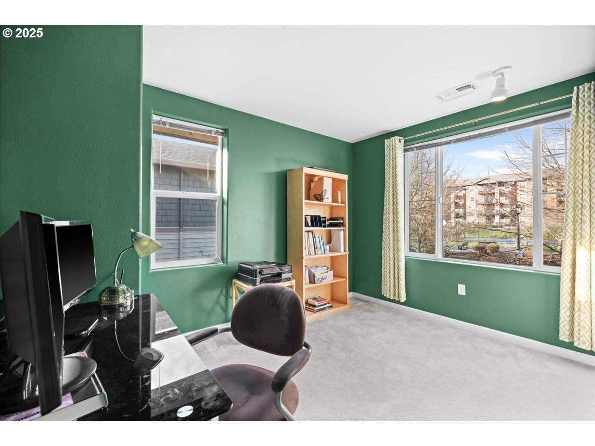 10360 NE SNOQUALMIE ST