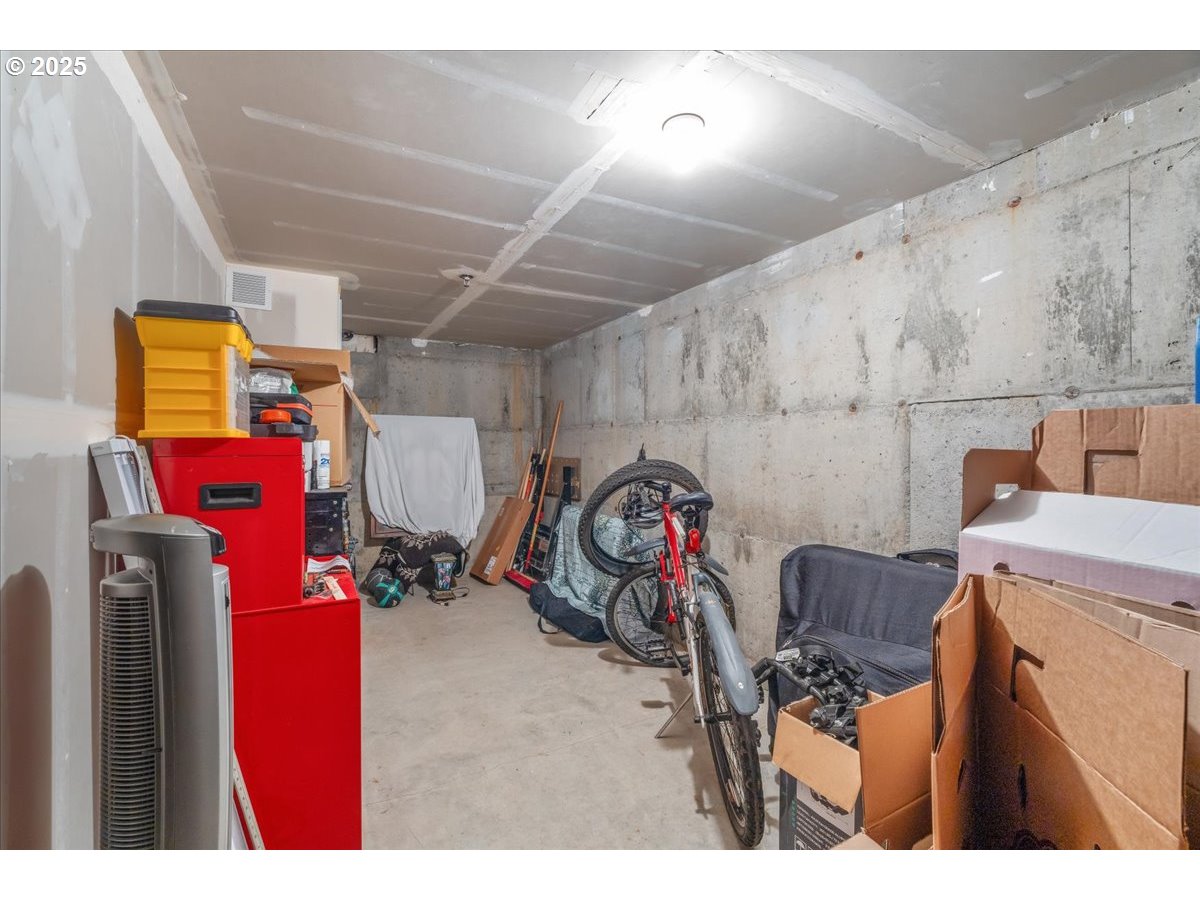 10360 NE SNOQUALMIE ST