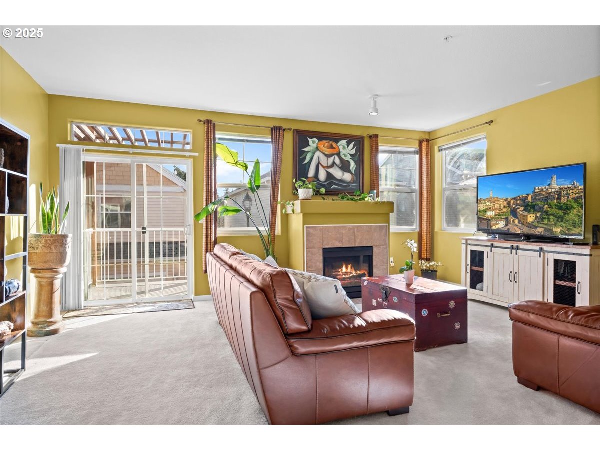 10360 NE SNOQUALMIE ST