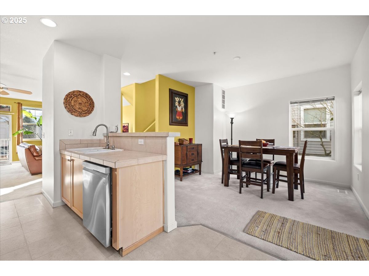 10360 NE SNOQUALMIE ST