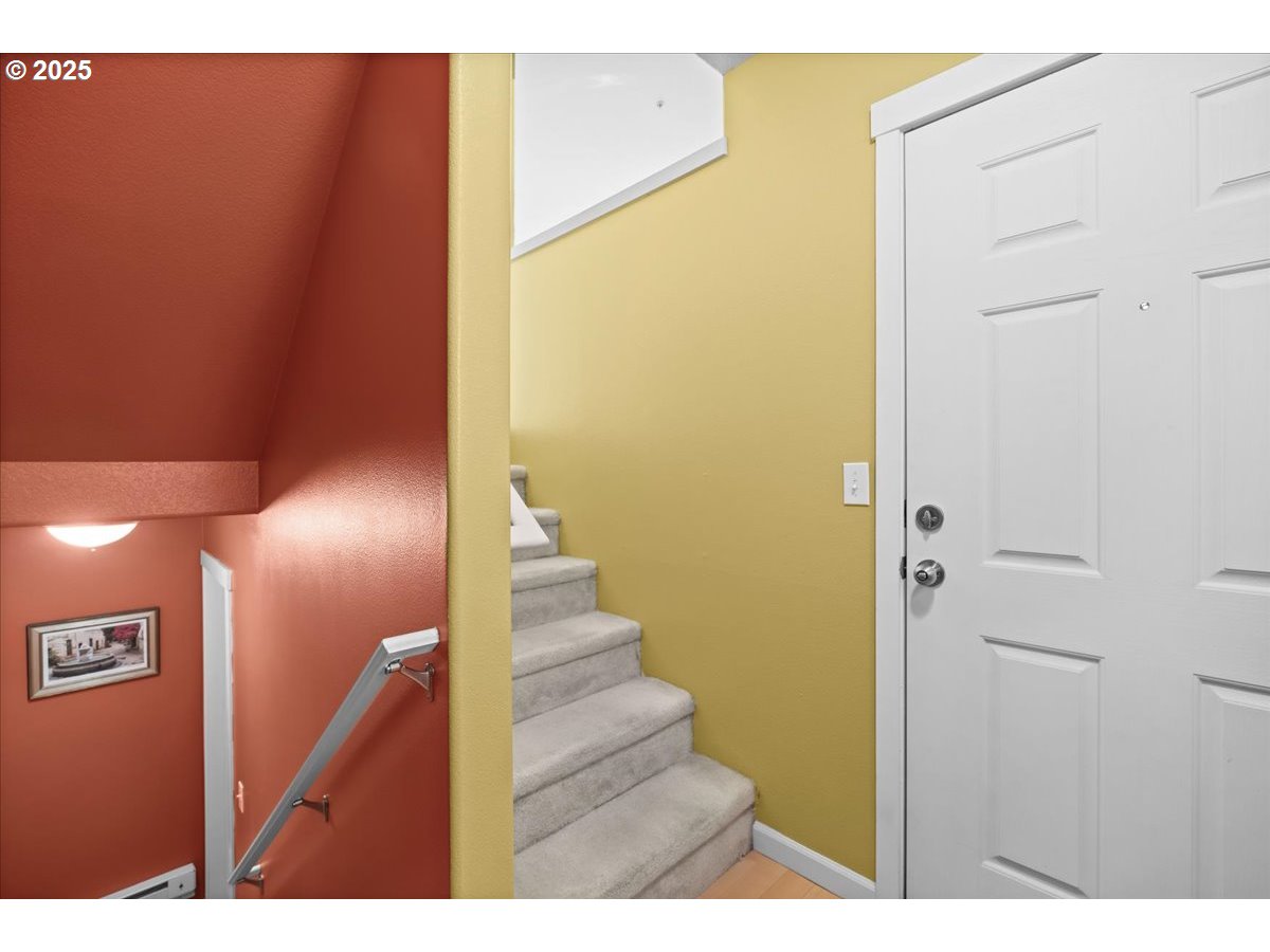 10360 NE SNOQUALMIE ST