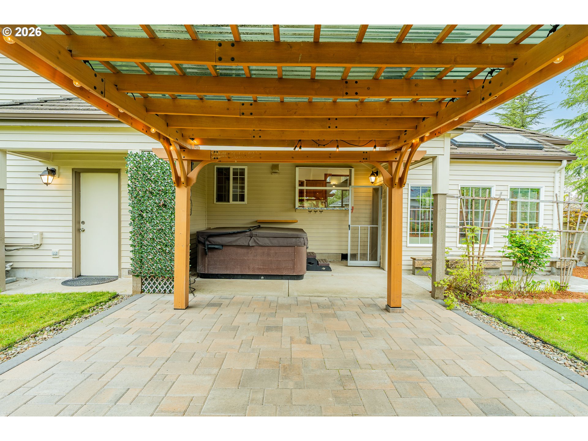 2520 NW PINEHURST DR, McMinnville