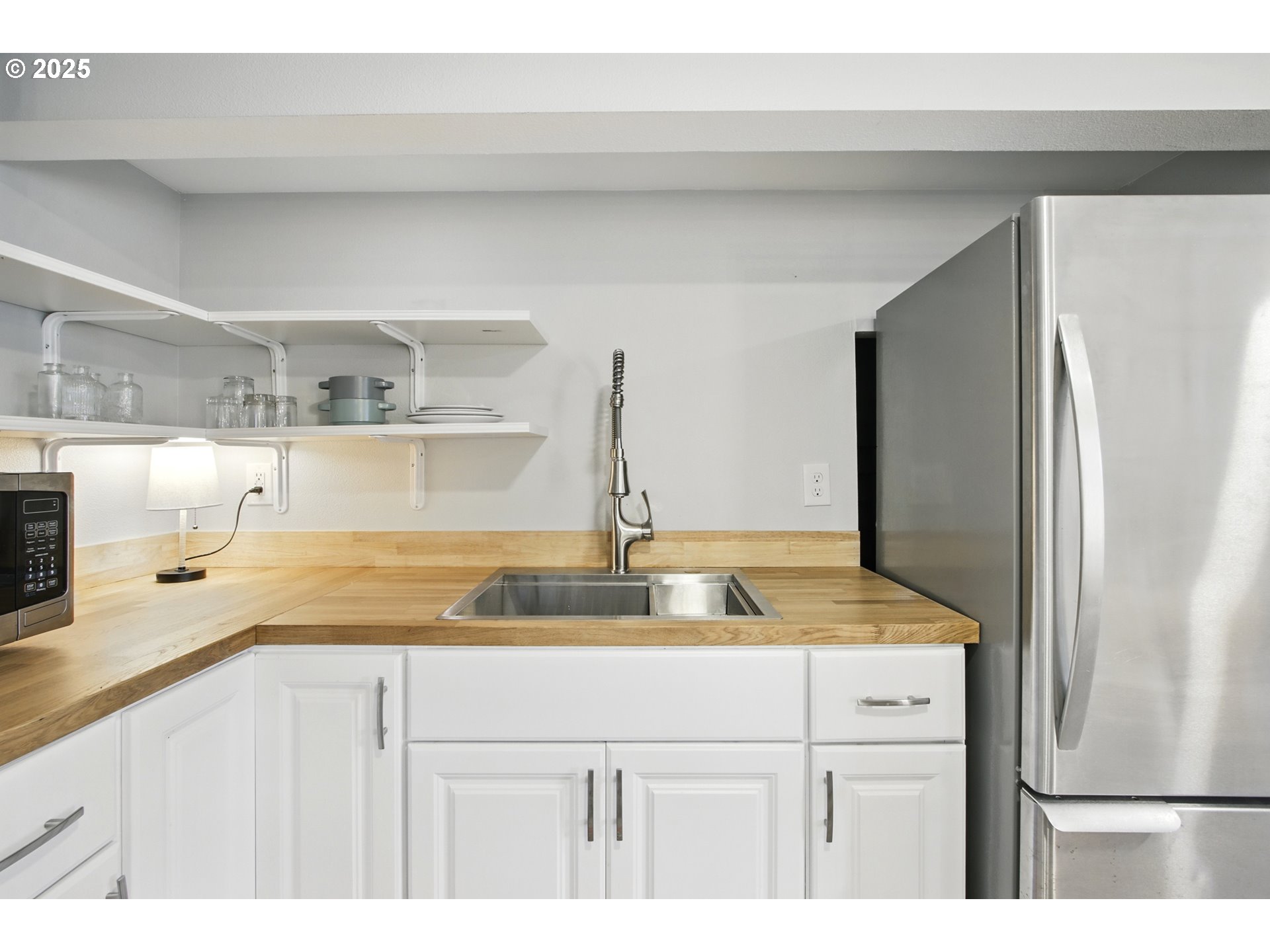 11 NE 128TH AVE